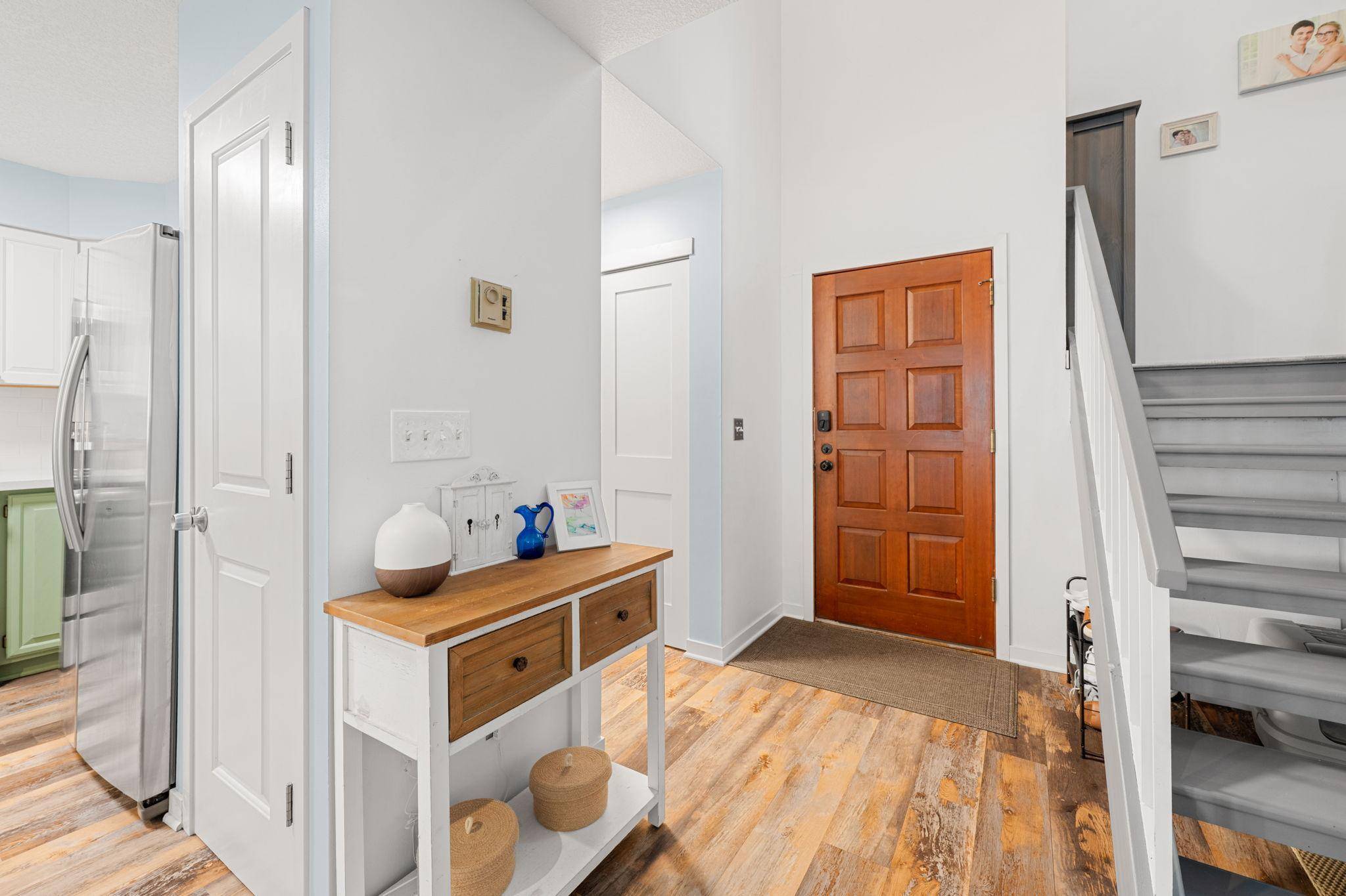 1392 Carling DR #305, Saint Paul, MN 55108