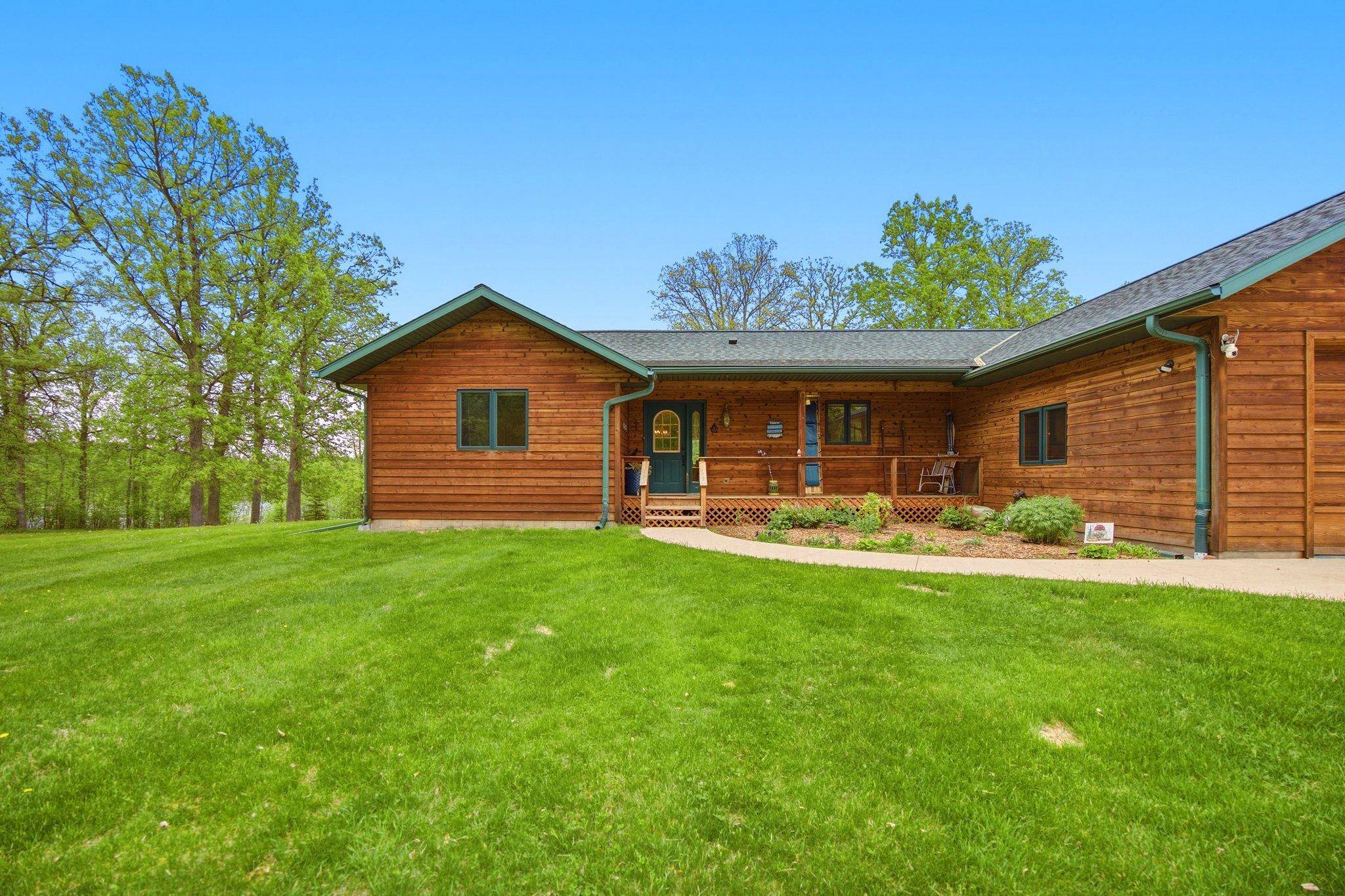 17079 Paw Print Drive, Laporte, MN 56461