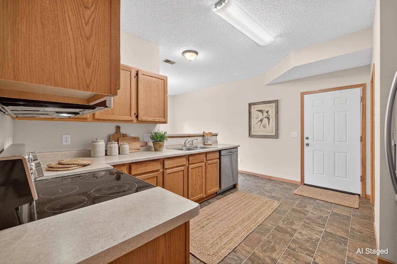 7729 Elm Grove AVE, New Hope, MN 55428