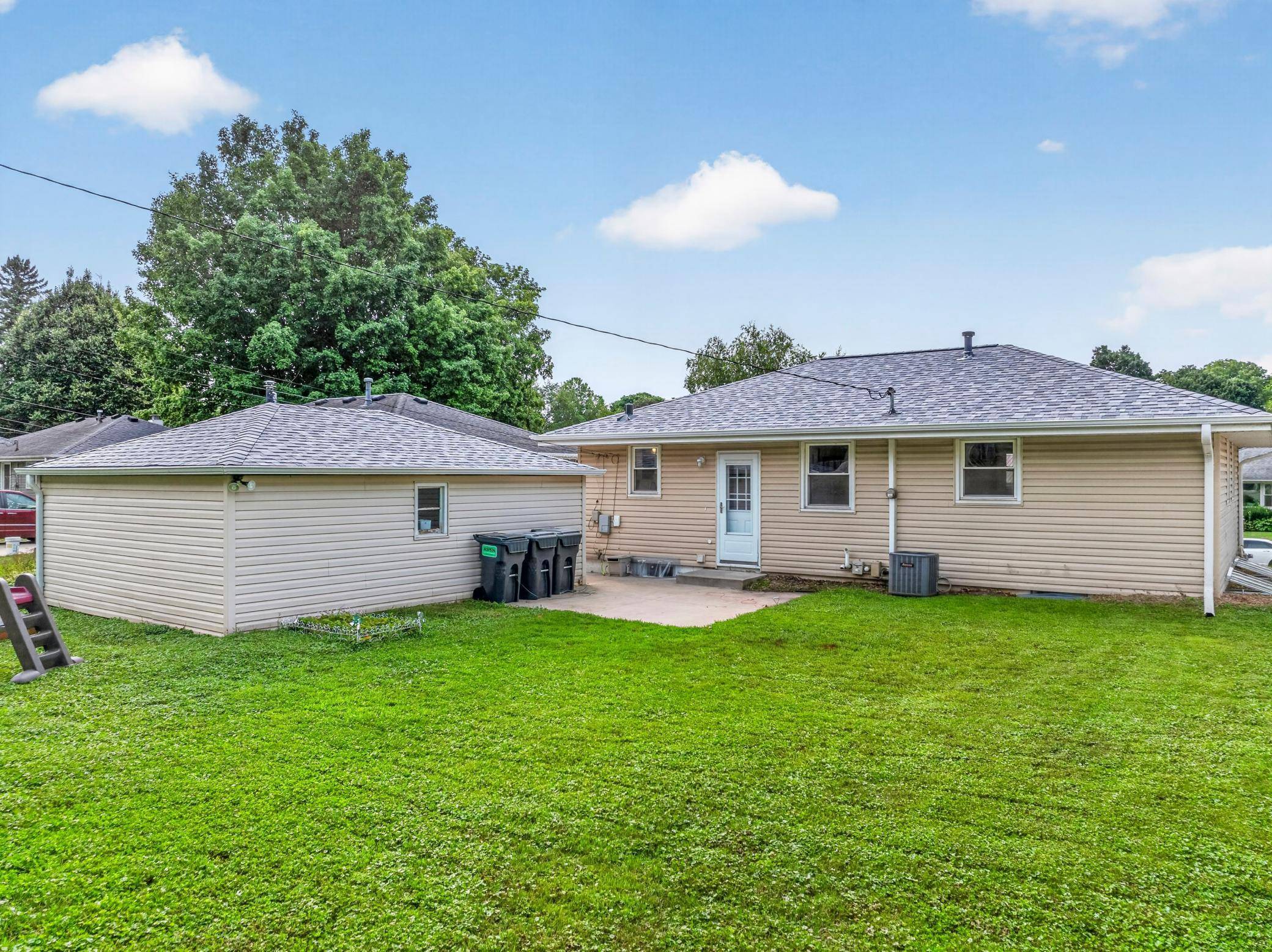 1443 Cascade ST NW, Rochester, MN 55901