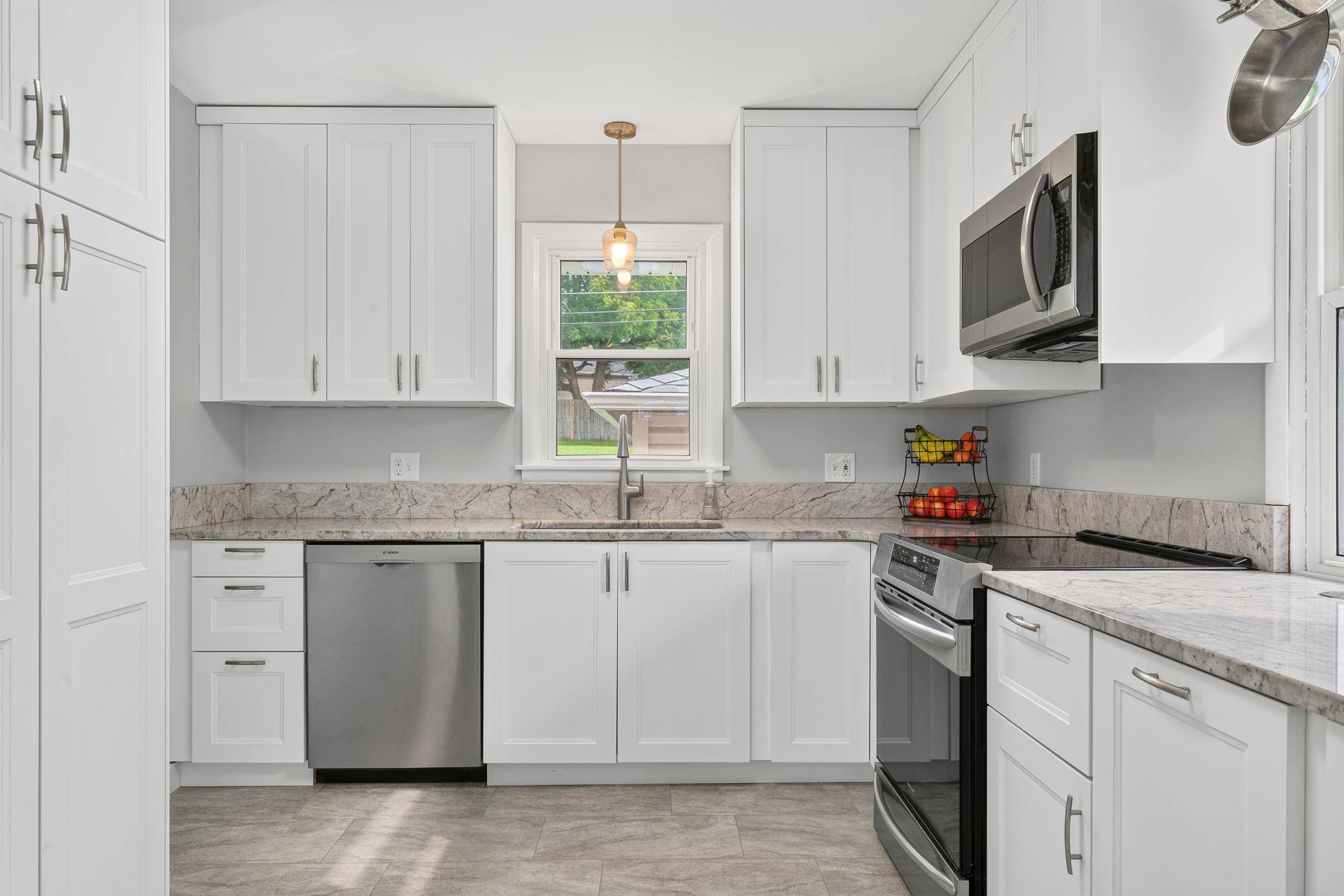1443 Cascade ST NW, Rochester, MN 55901