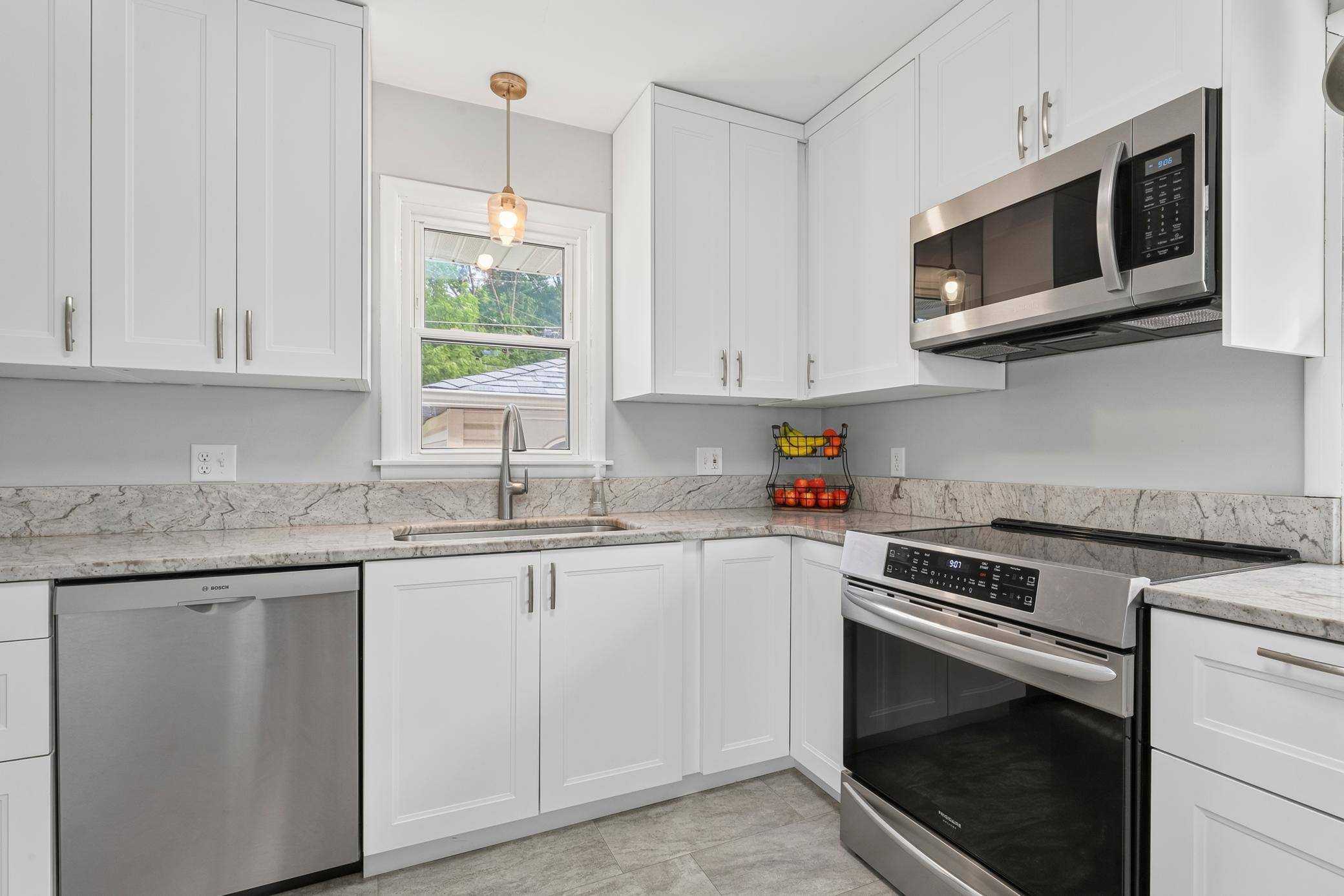 1443 Cascade ST NW, Rochester, MN 55901