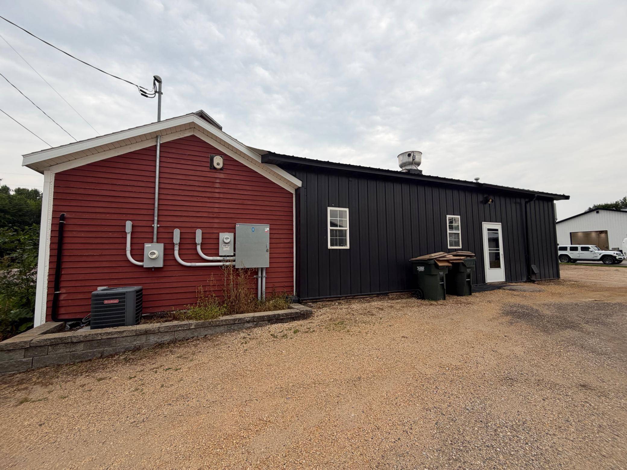 410 State Highway 60 W, Elysian, MN 56028