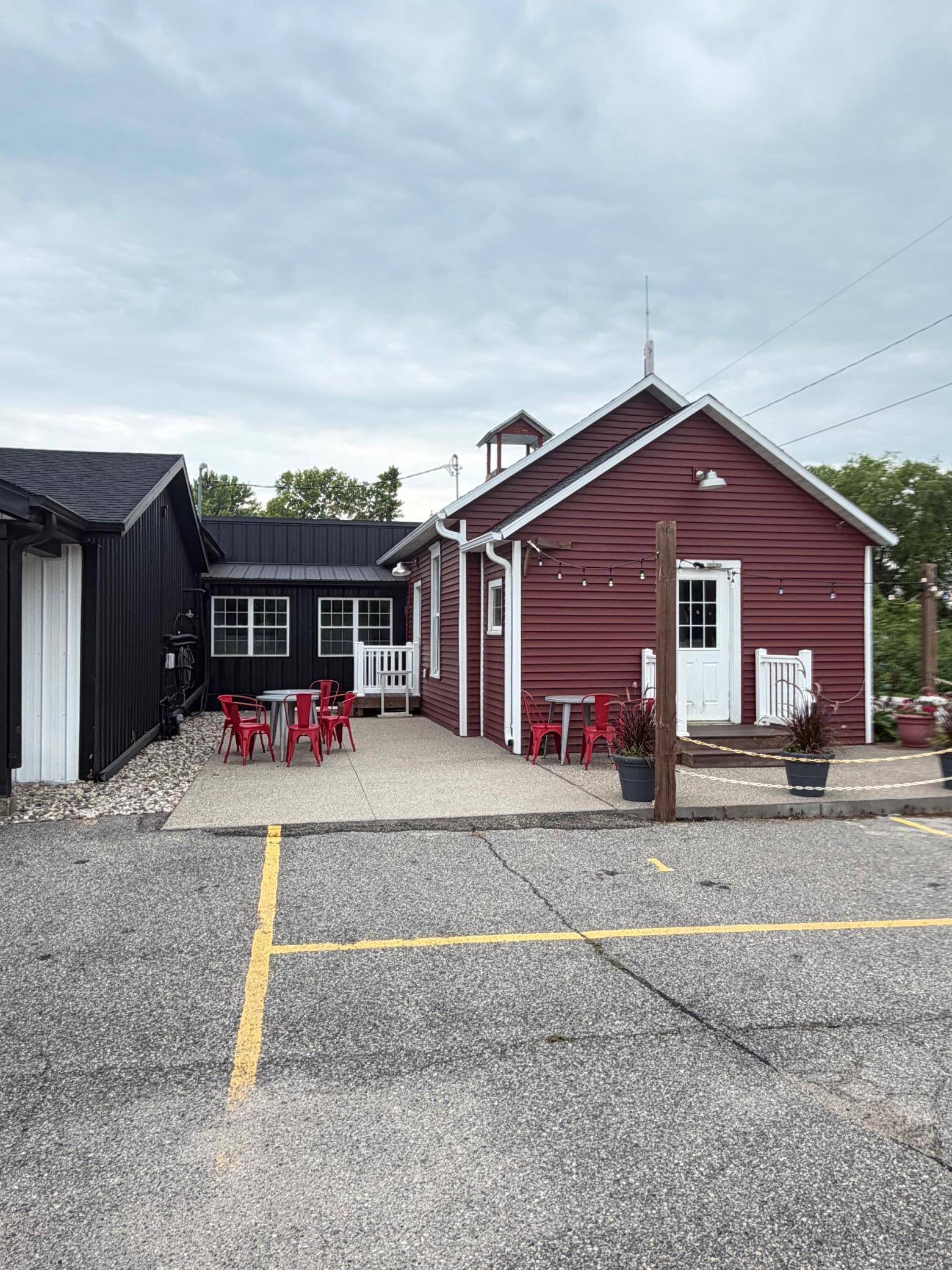 410 State Highway 60 W, Elysian, MN 56028