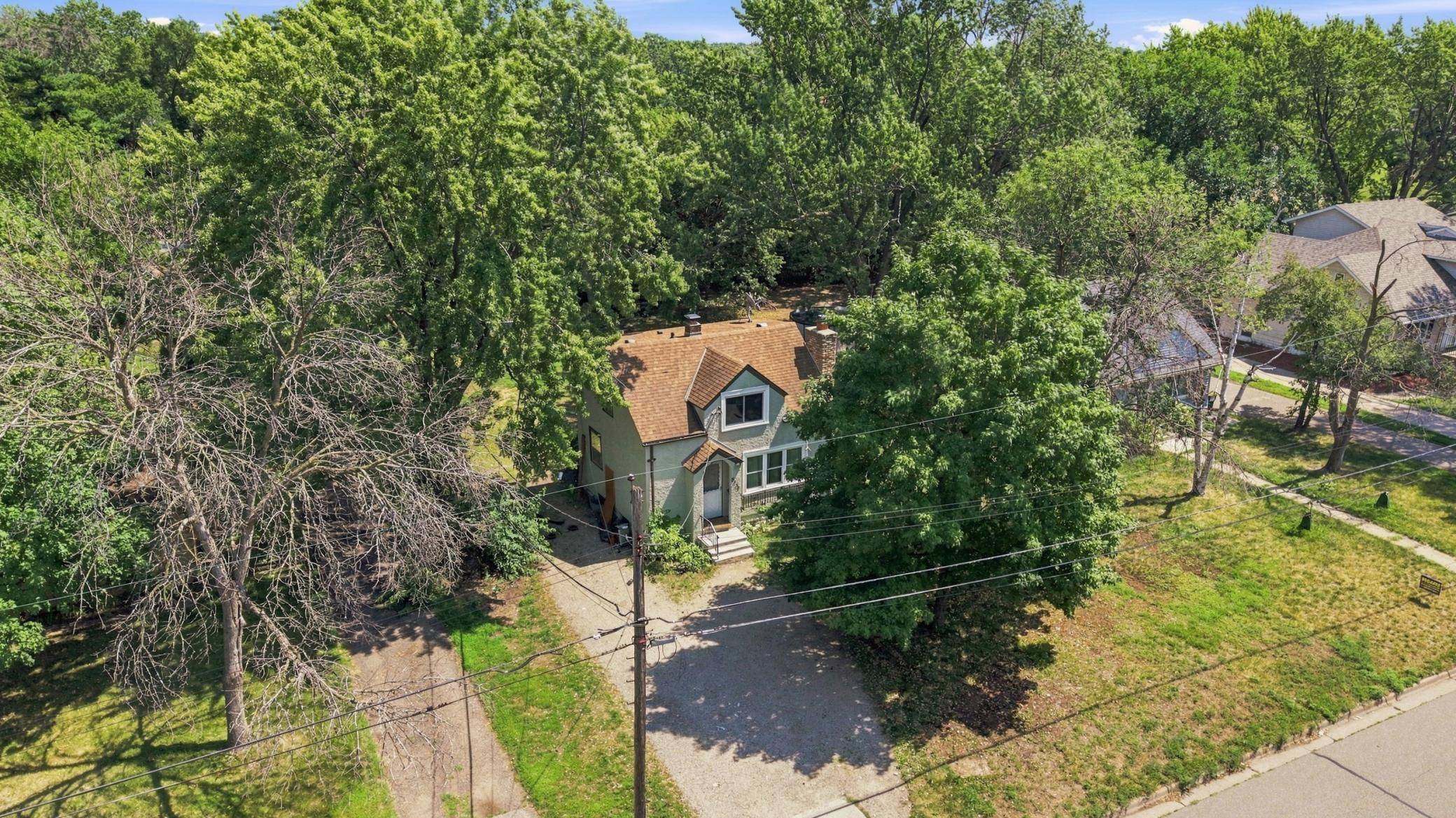 5432 Bryant AVE N, Brooklyn Center, MN 55430