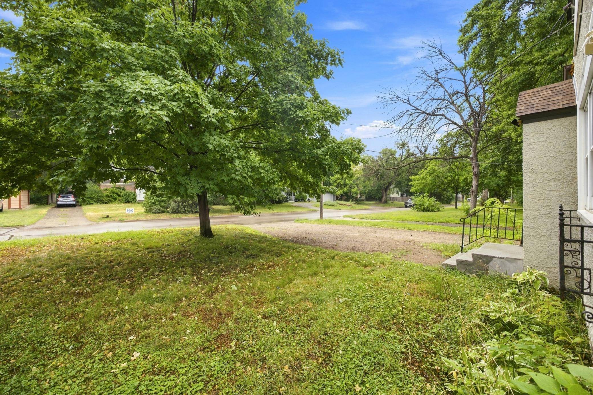 5432 Bryant AVE N, Brooklyn Center, MN 55430