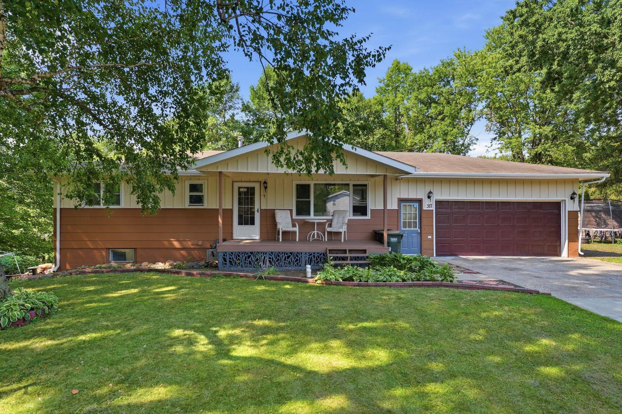 317 9th AVE S, Cold Spring, MN 56320