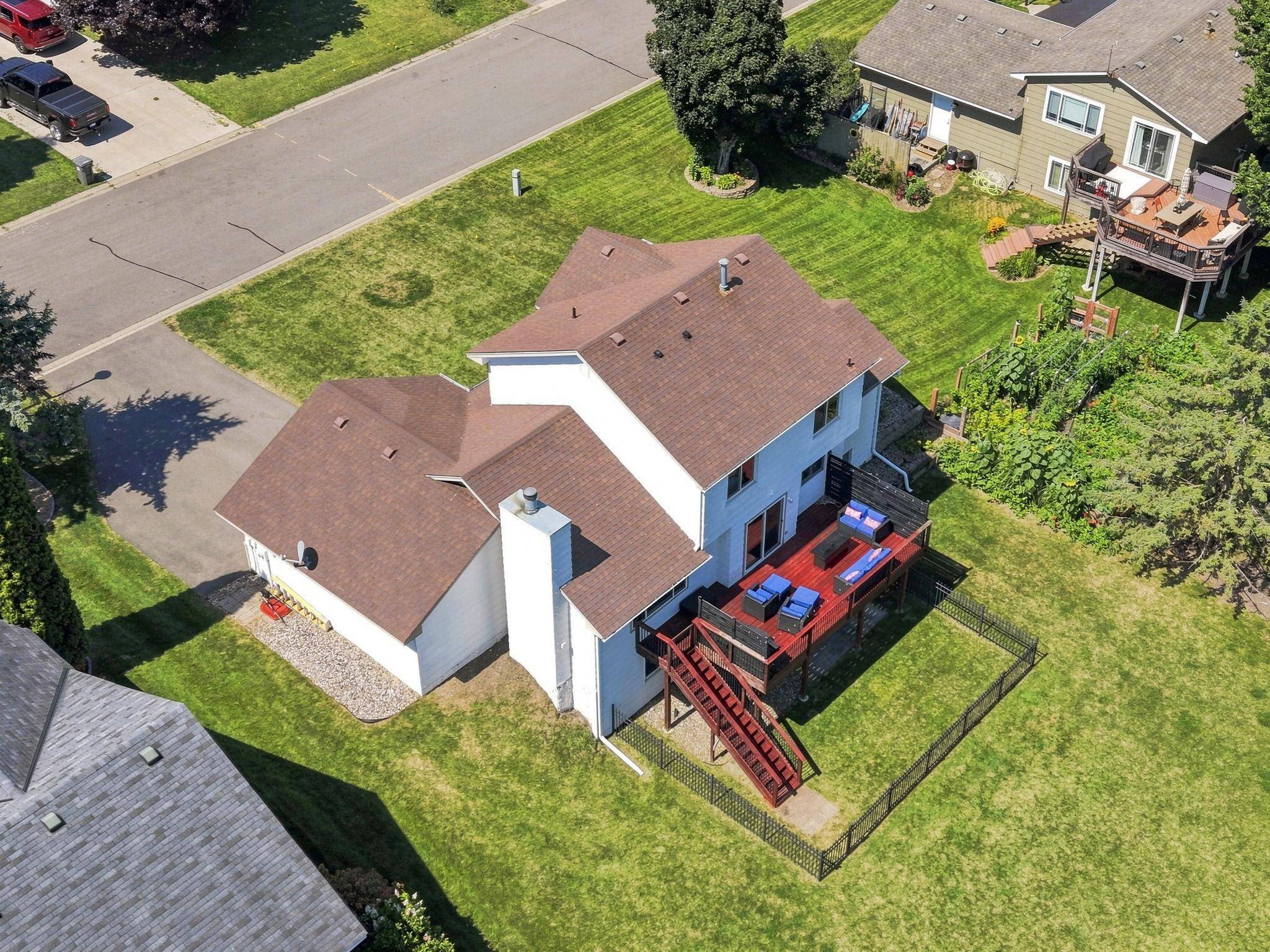 2331 Schoolmaster DR, Chaska, MN 55318