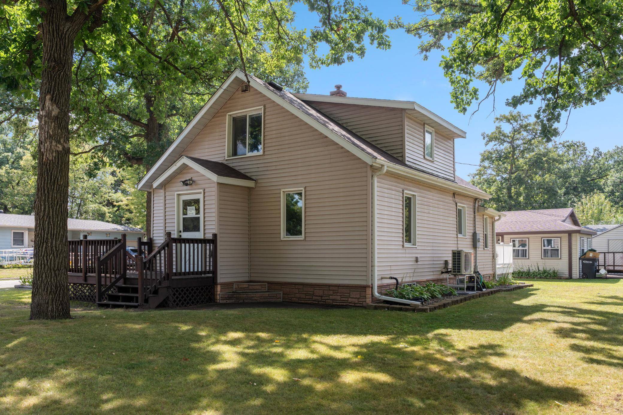 712 4th ST SW, Little Falls, MN 56345