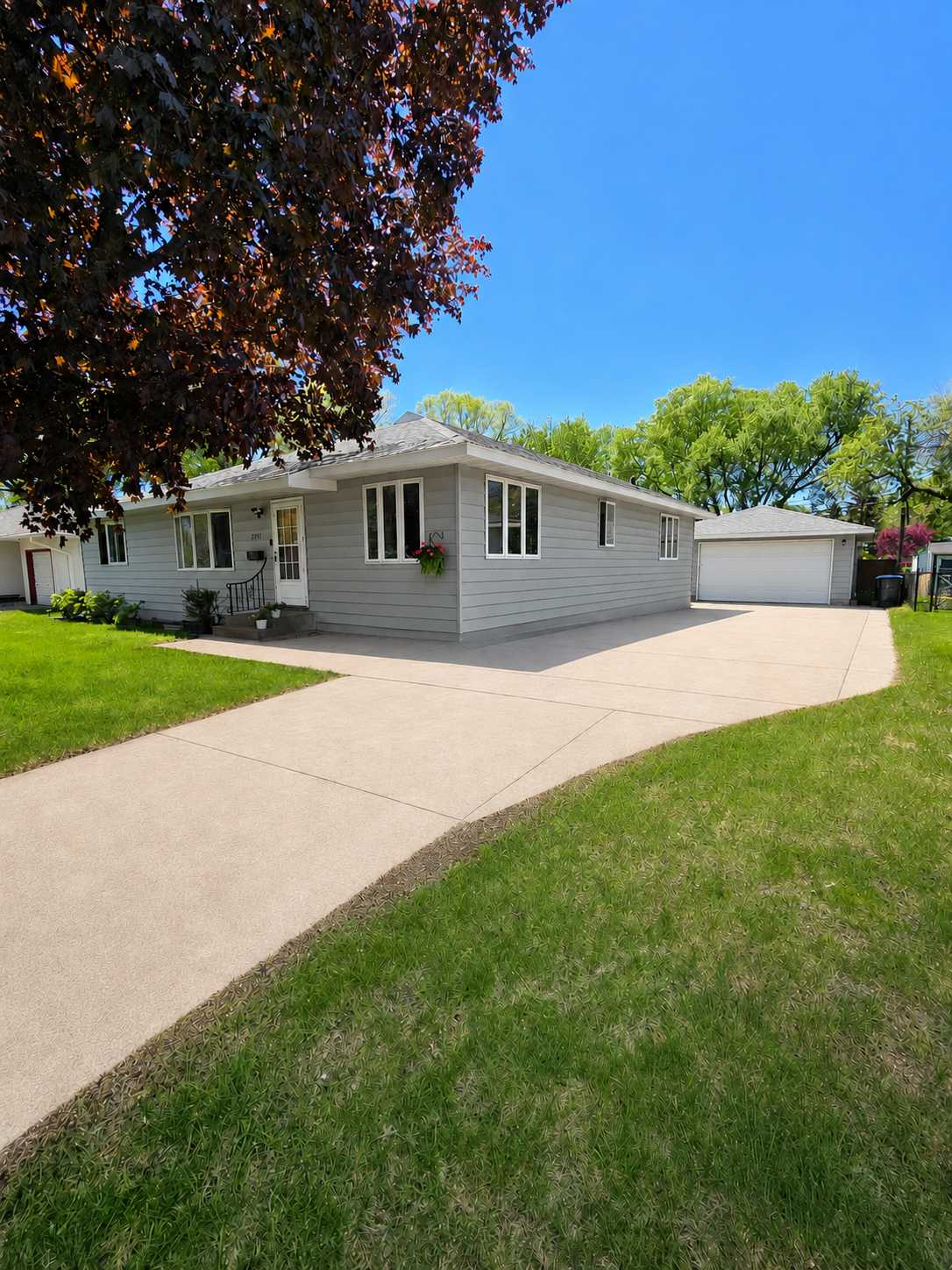 2908 Roosevelt ST NE, Saint Anthony, MN 55418