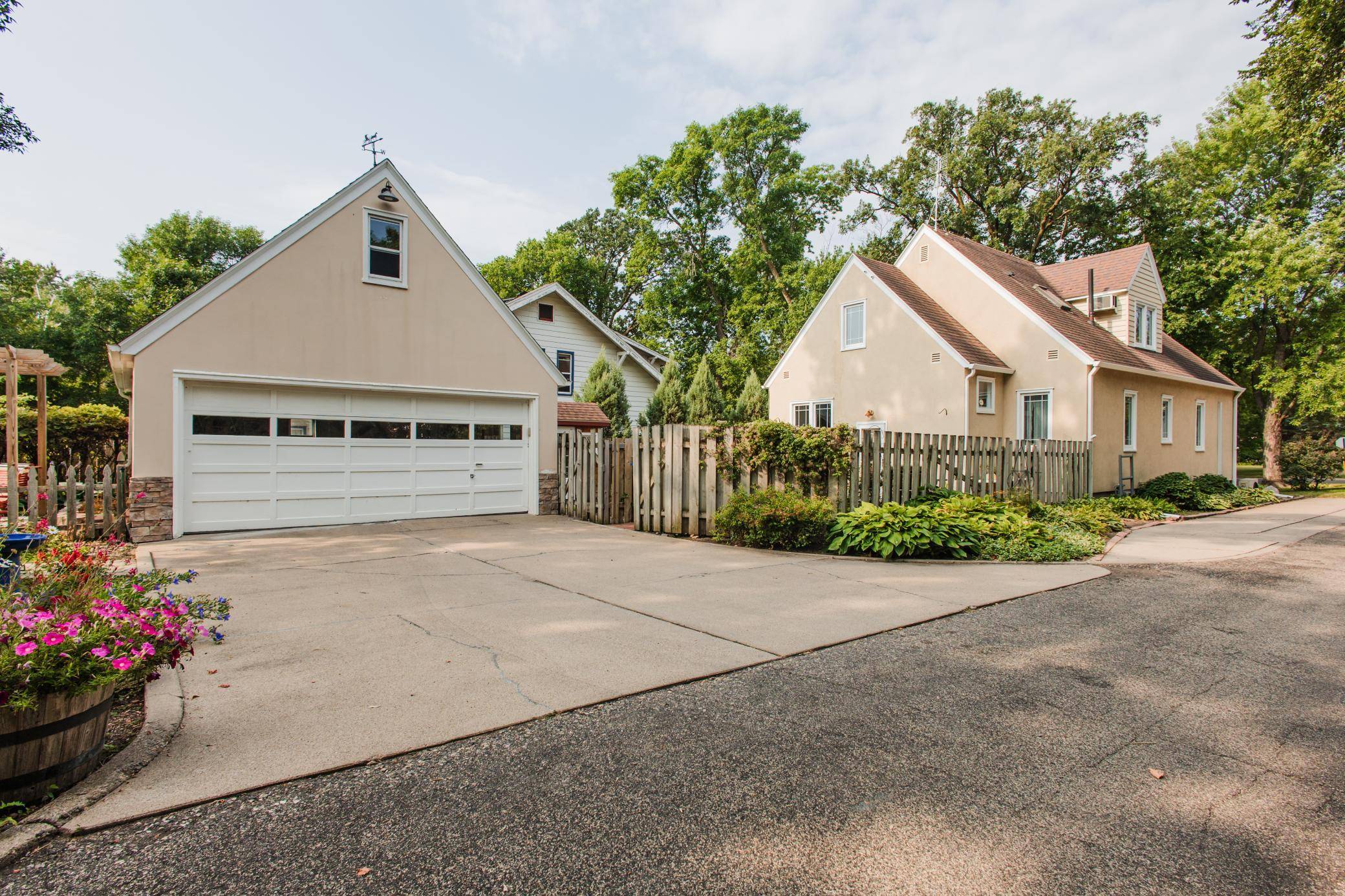 1101 Summit AVE, Detroit Lakes, MN 56501