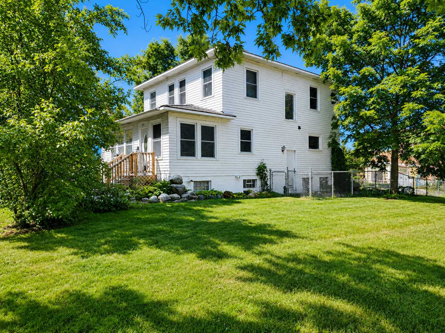 319 5th ST NE, Staples, MN 56479