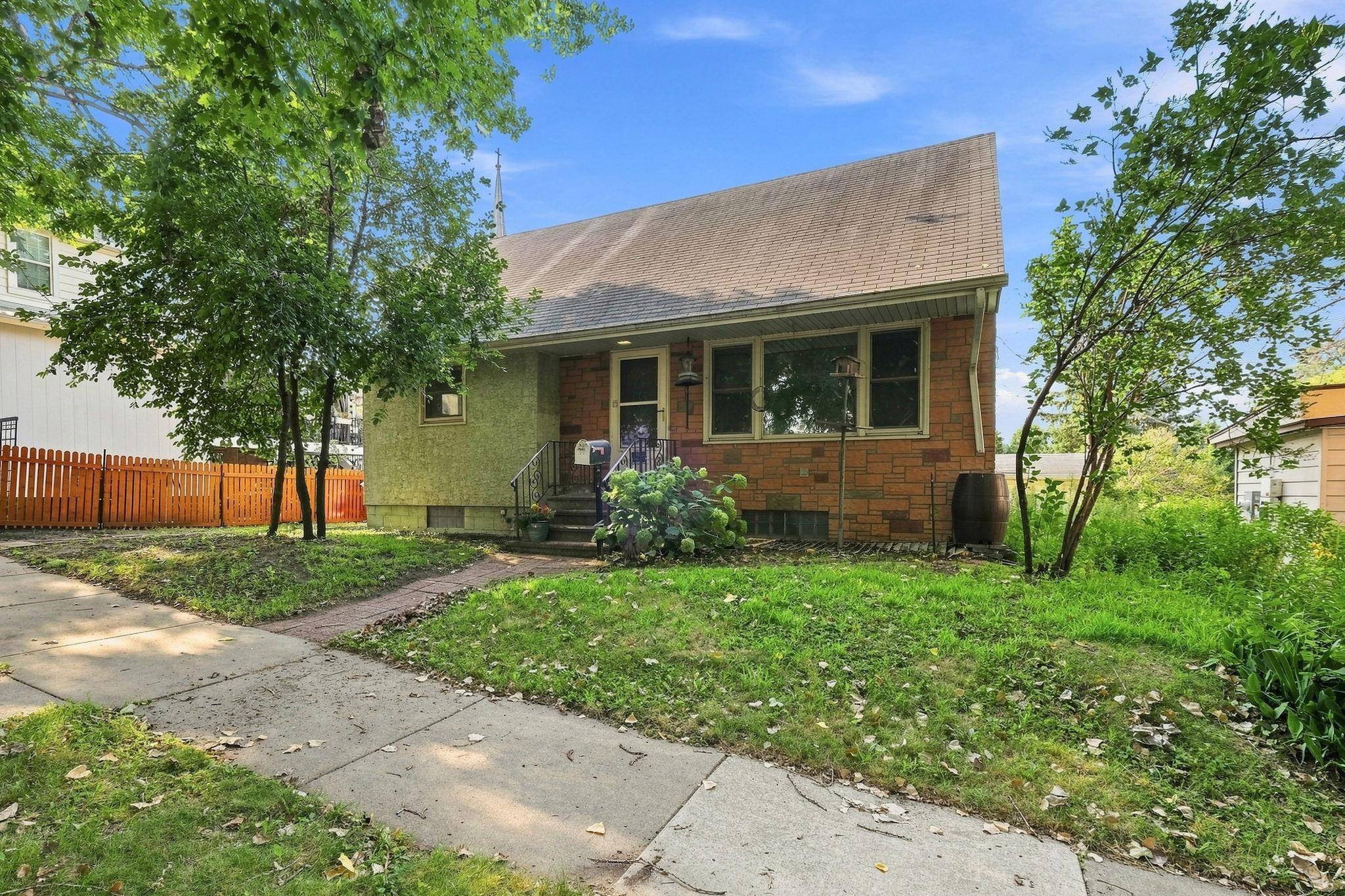 212 3rd ST E, Jordan, MN 55352