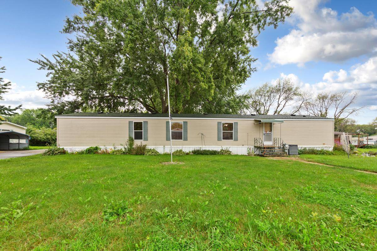 101 Jaybee LN, Mankato, MN 56001