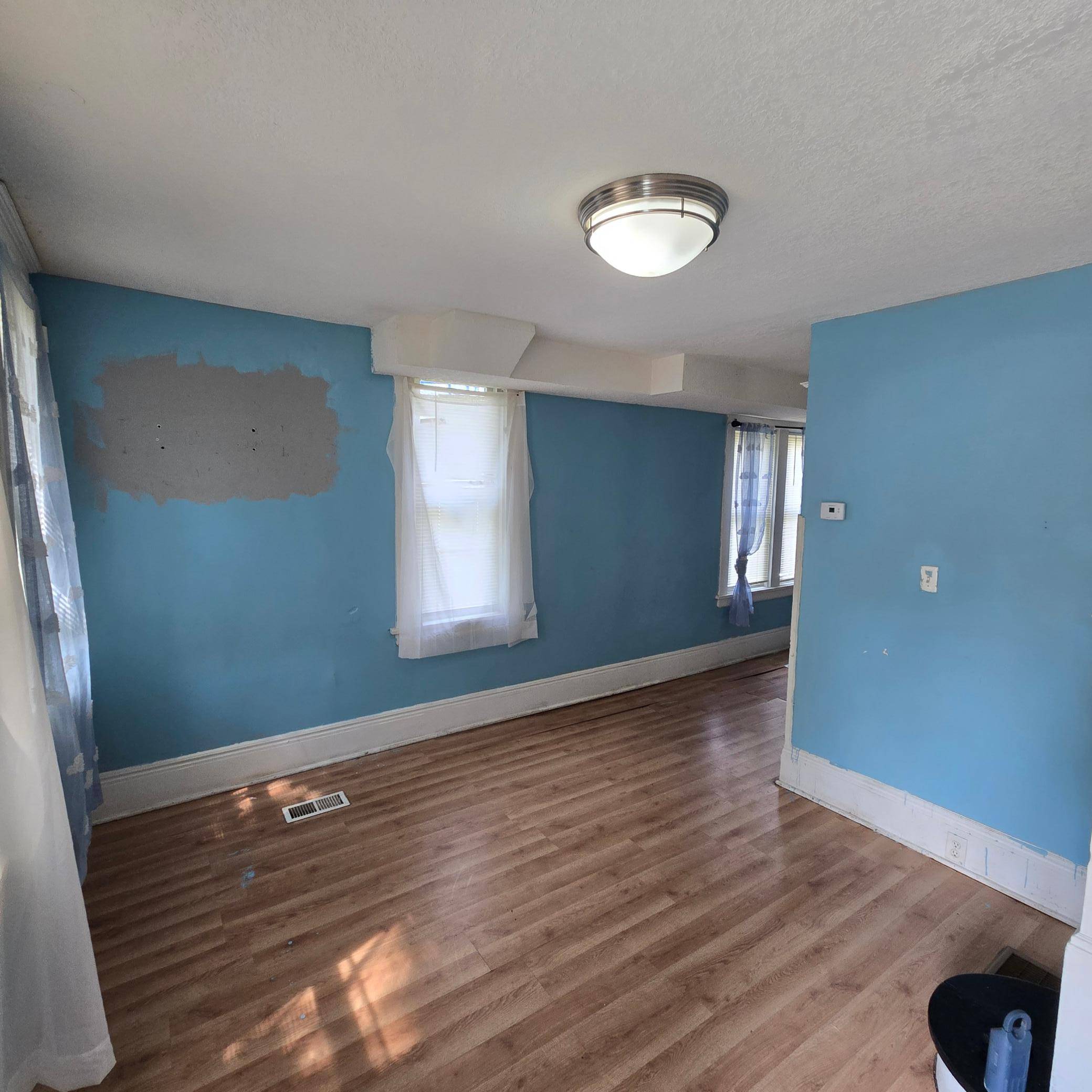 1025 Mclean AVE, Saint Paul, MN 55106