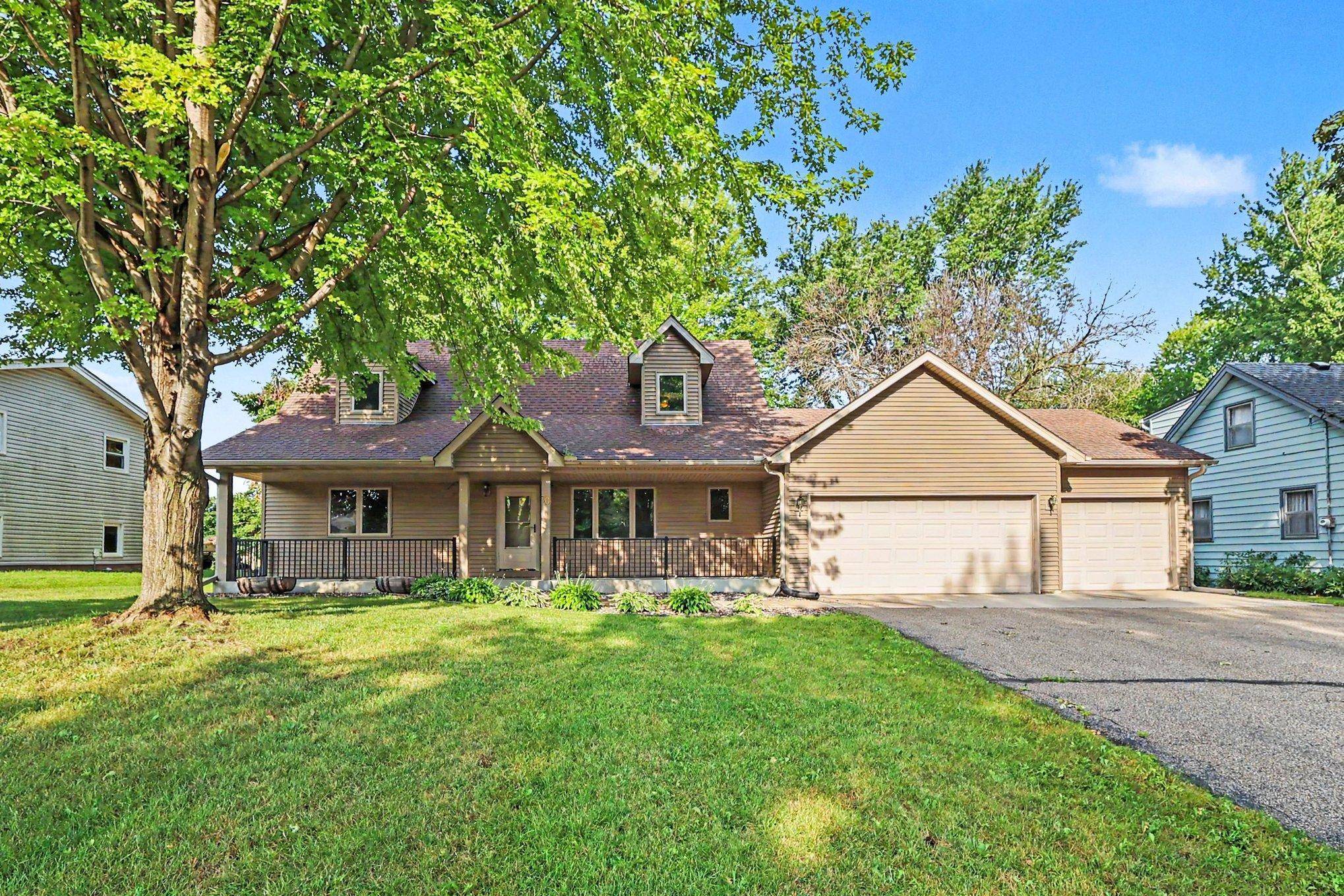 70 W Louis ST, Elko New Market, MN 55054