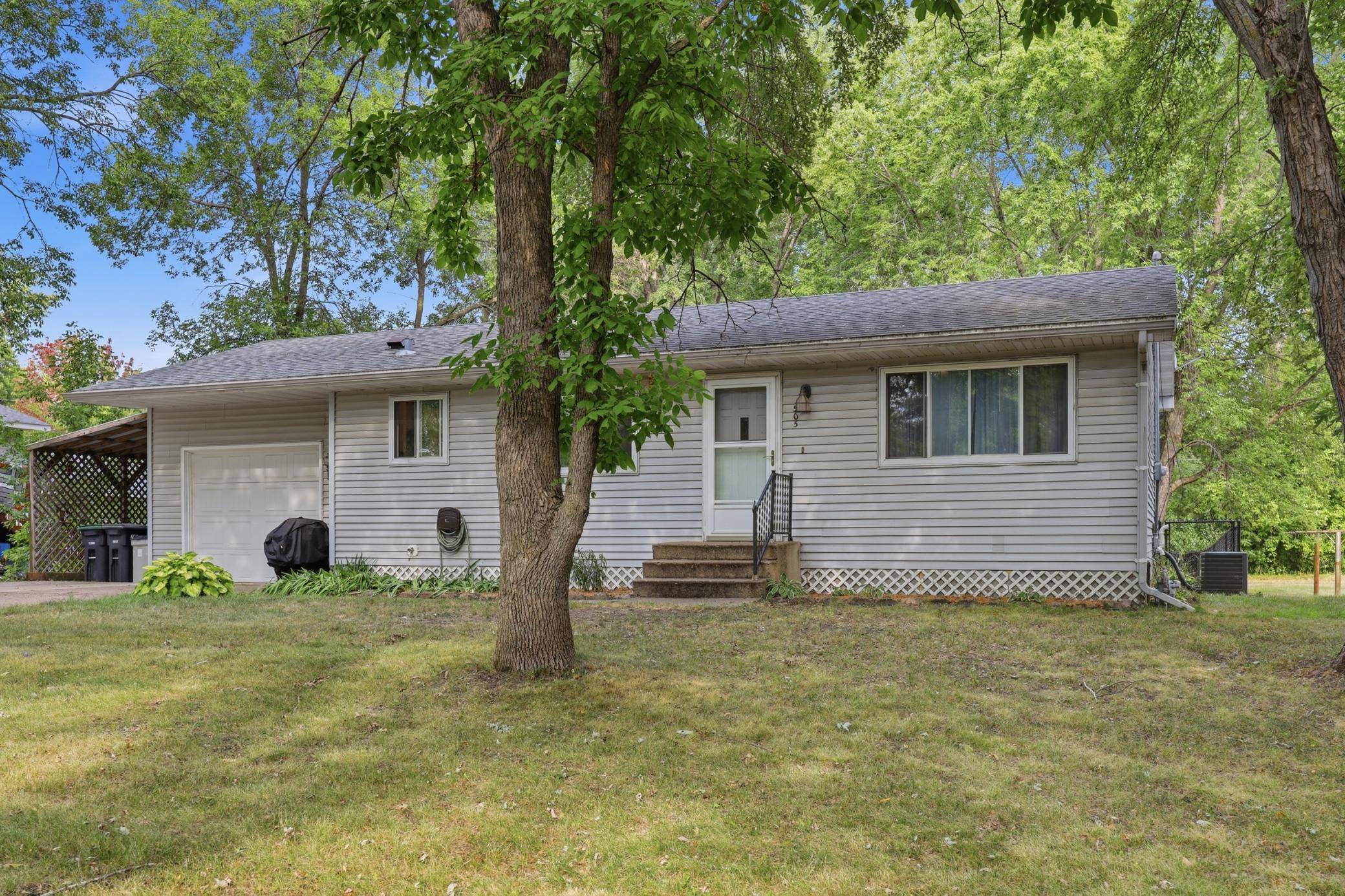 505 13th ST SW, Little Falls, MN 56345