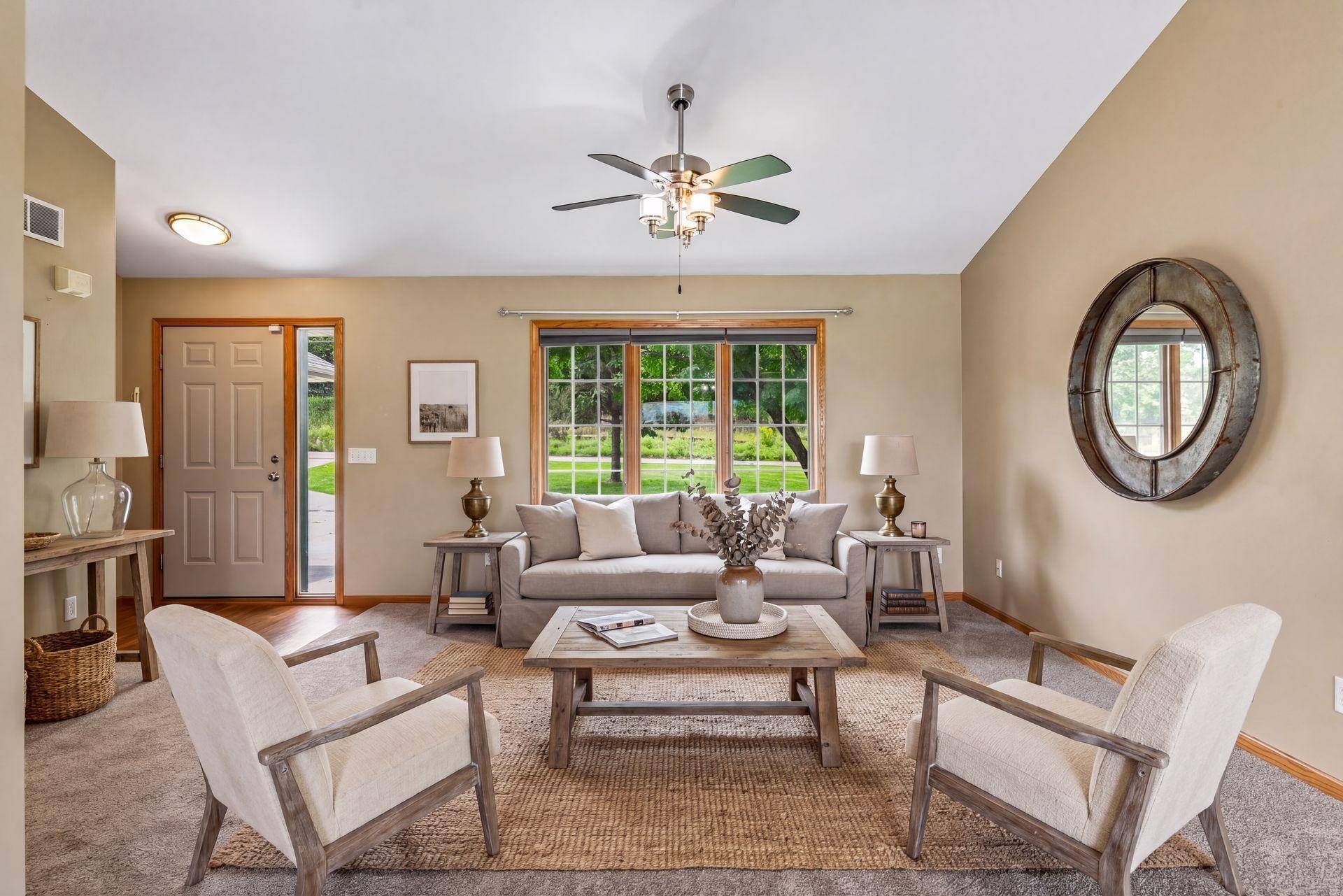 1118 W State ST, Belle Plaine, MN 56011