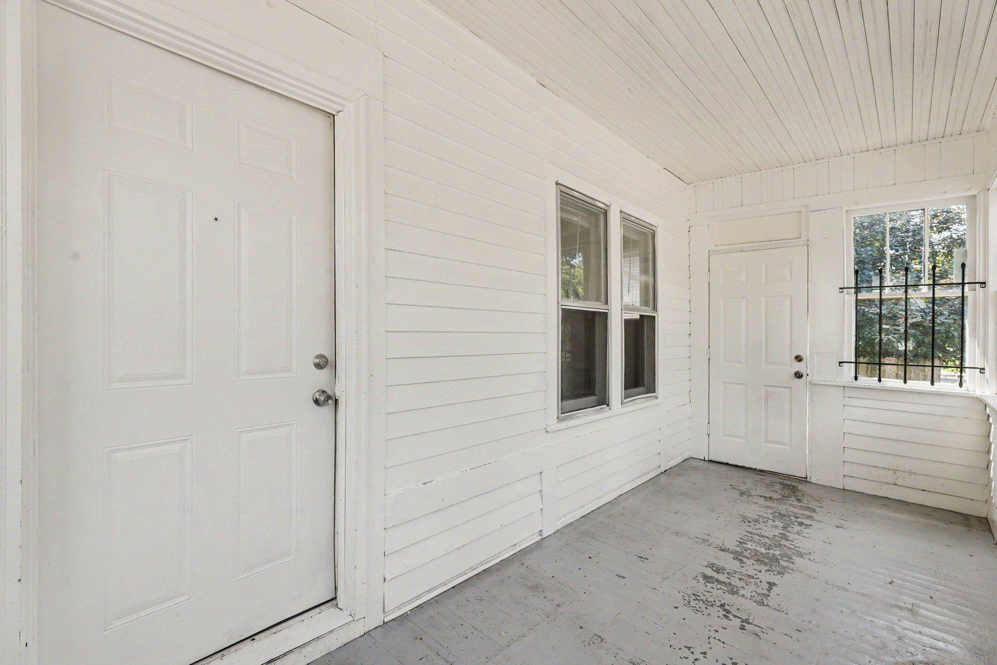 498 Beaumont ST, Saint Paul, MN 55130