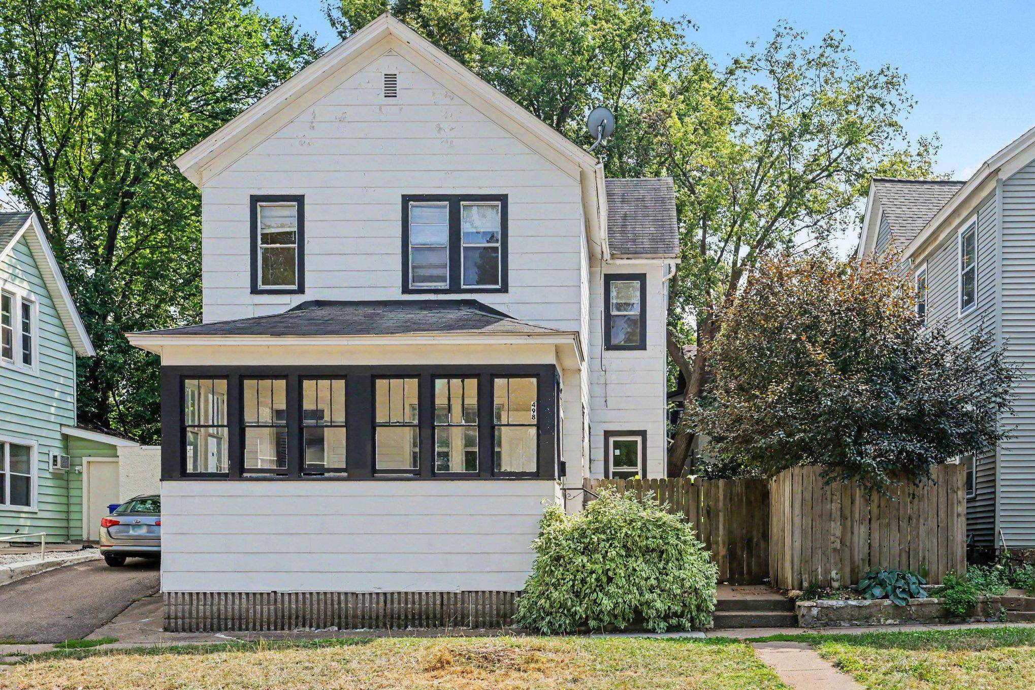 498 Beaumont ST, Saint Paul, MN 55130