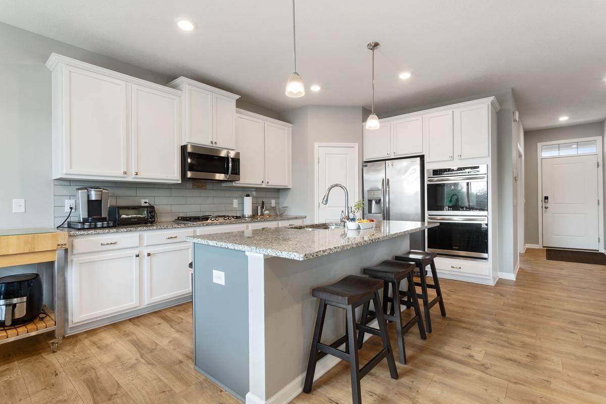 4040 Zircon LN N, Plymouth, MN 55446