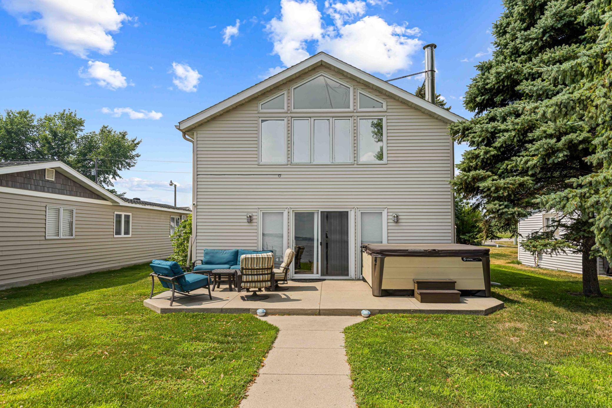 50884 County Highway 9, Pelican Rapids, MN 56572