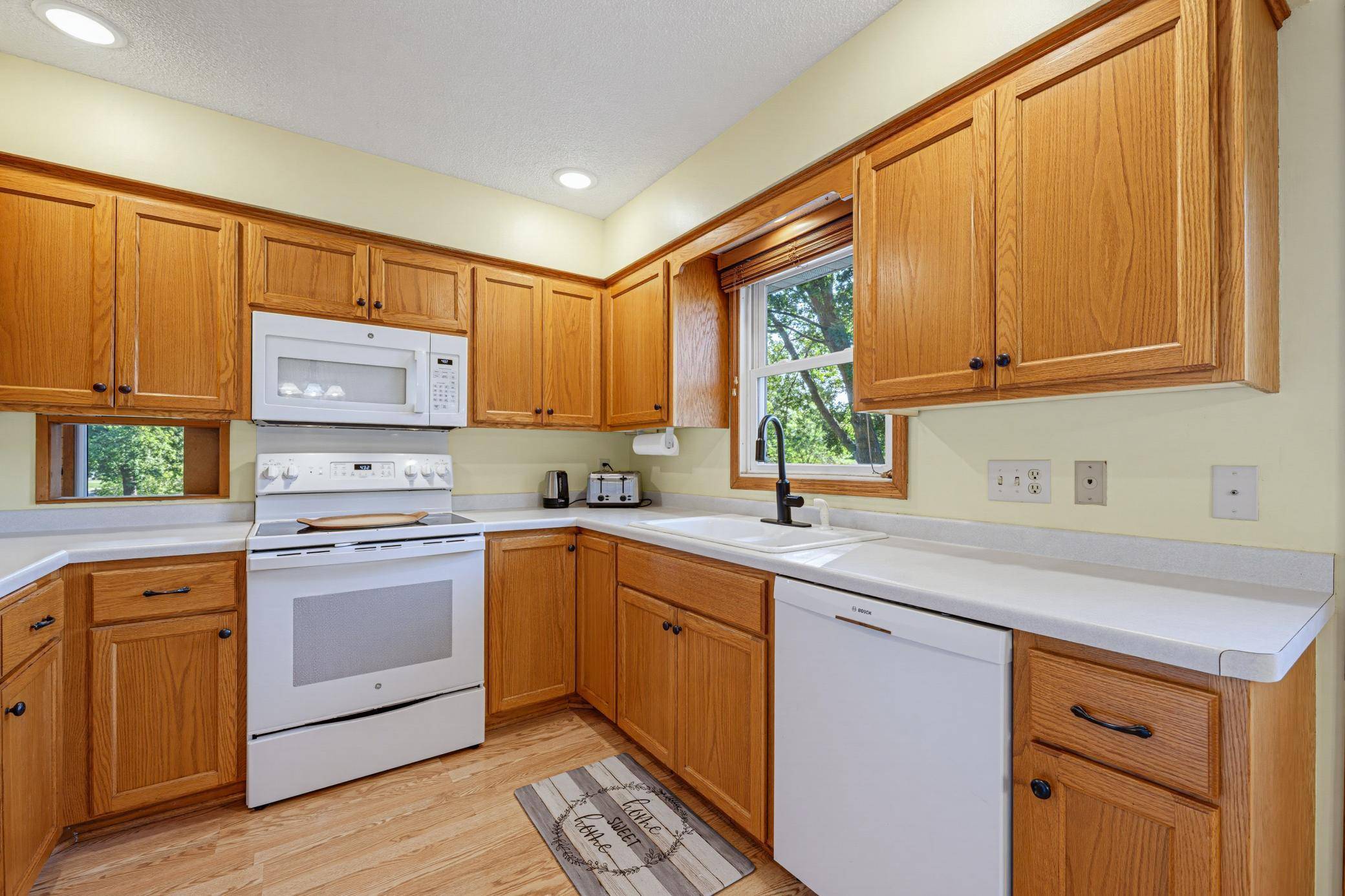 430 Lynn RD SW, Hutchinson, MN 55350