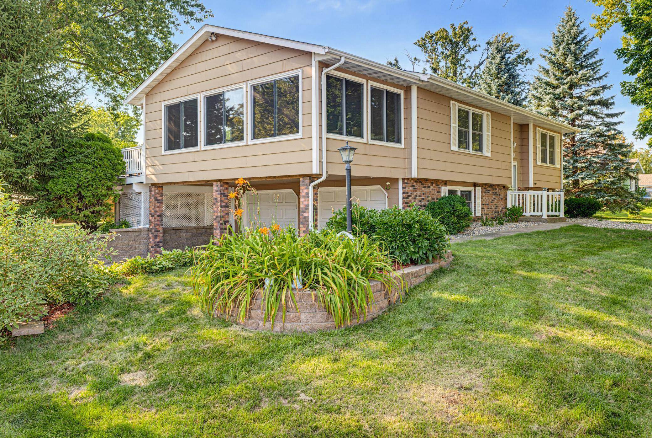 430 Lynn RD SW, Hutchinson, MN 55350