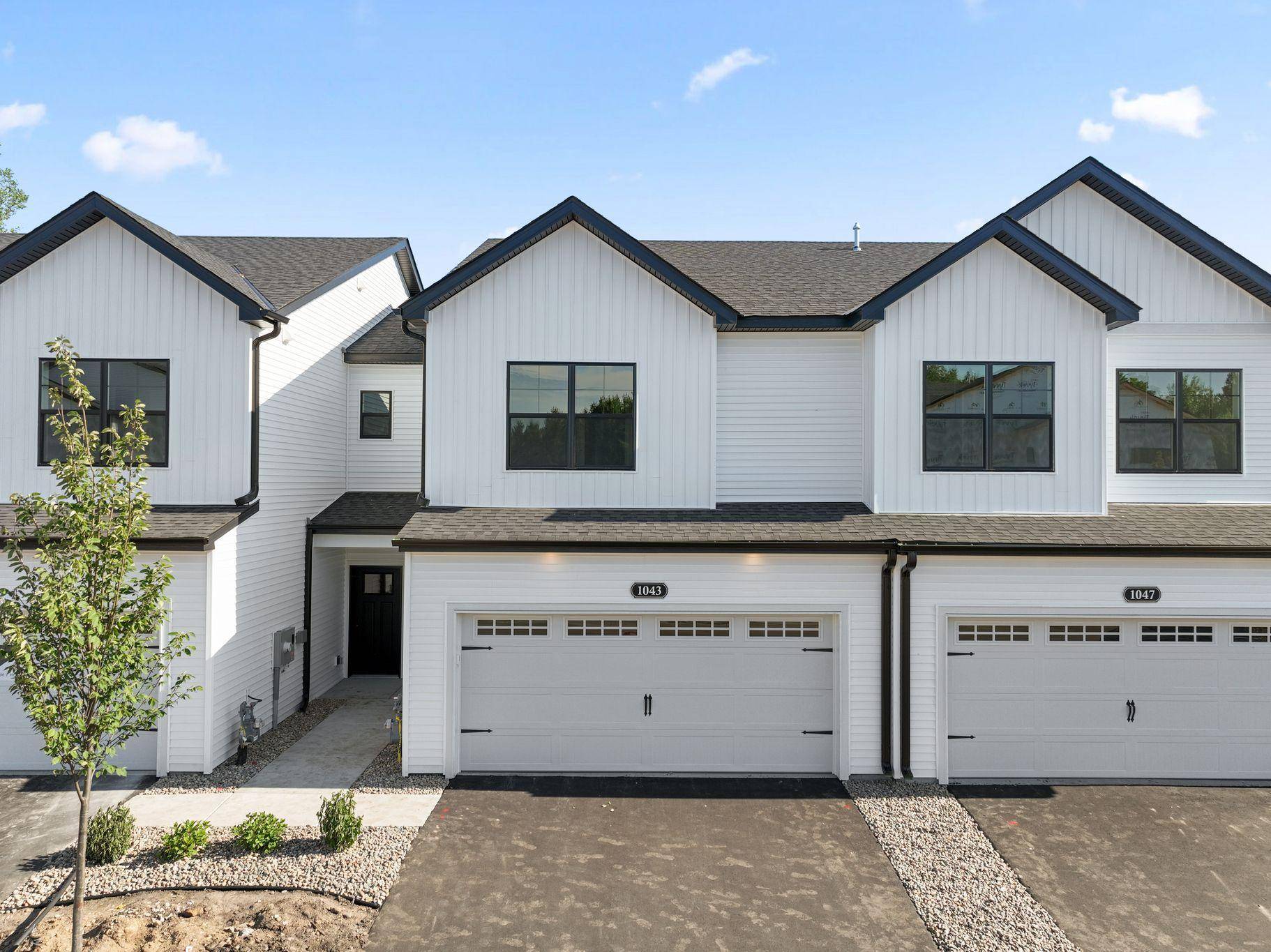 1048 130th CT E, Rosemount, MN 55068