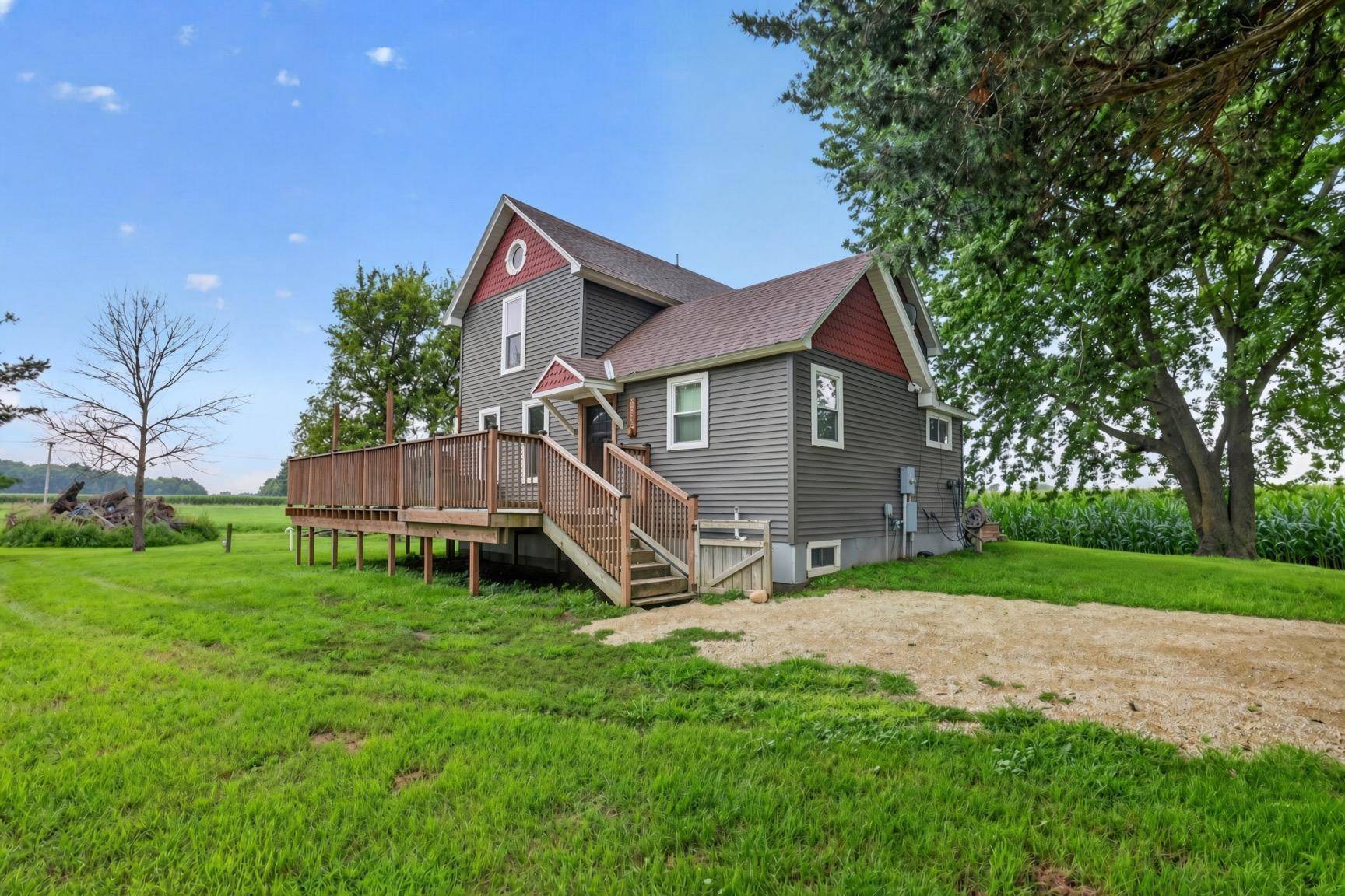 28113 570th AVE, Austin, MN 55912