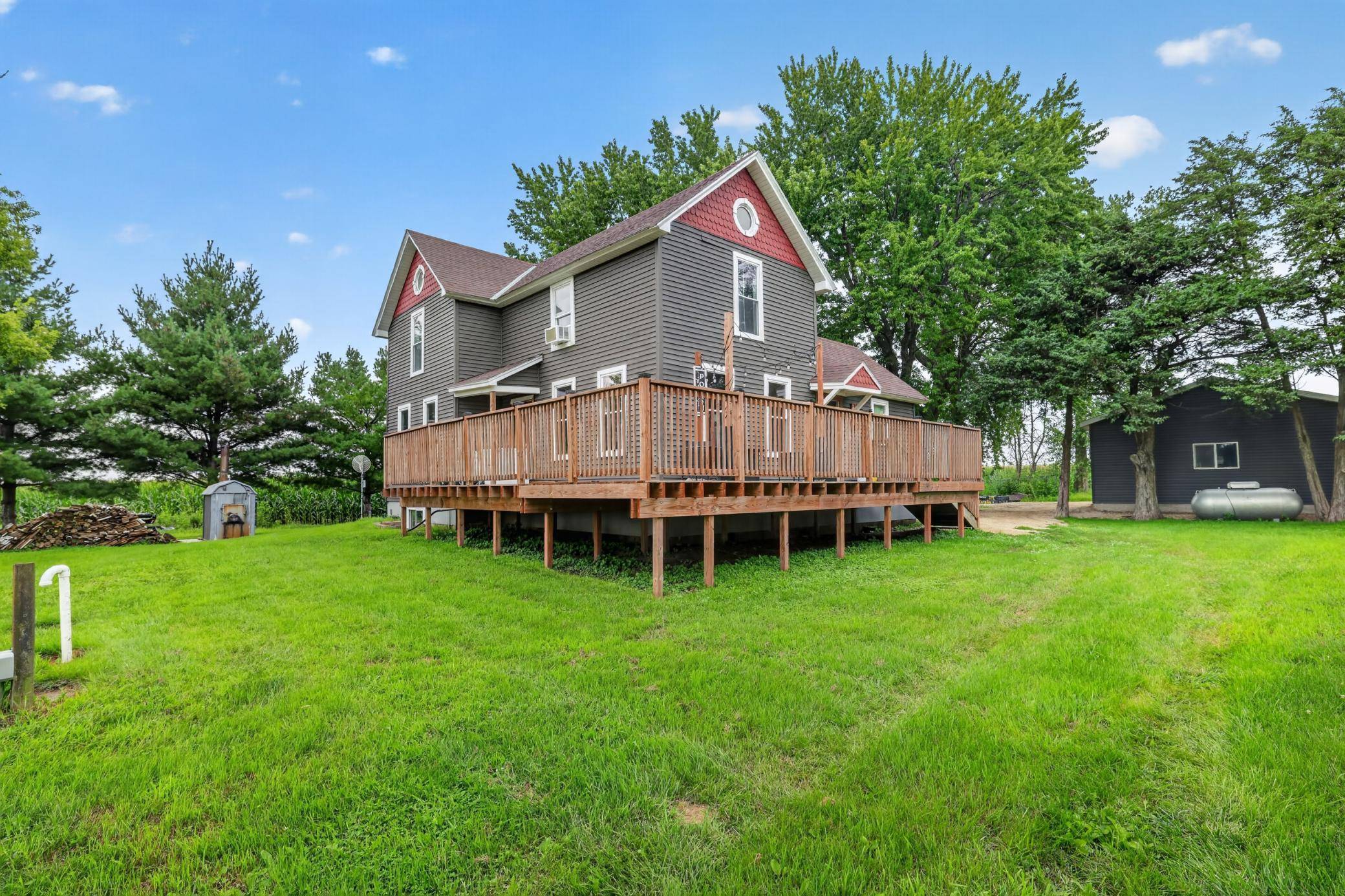 28113 570th AVE, Austin, MN 55912