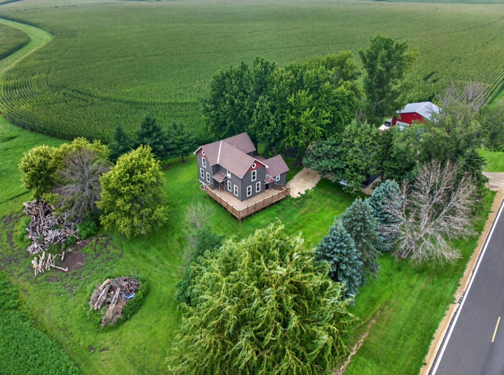 28113 570th AVE, Austin, MN 55912