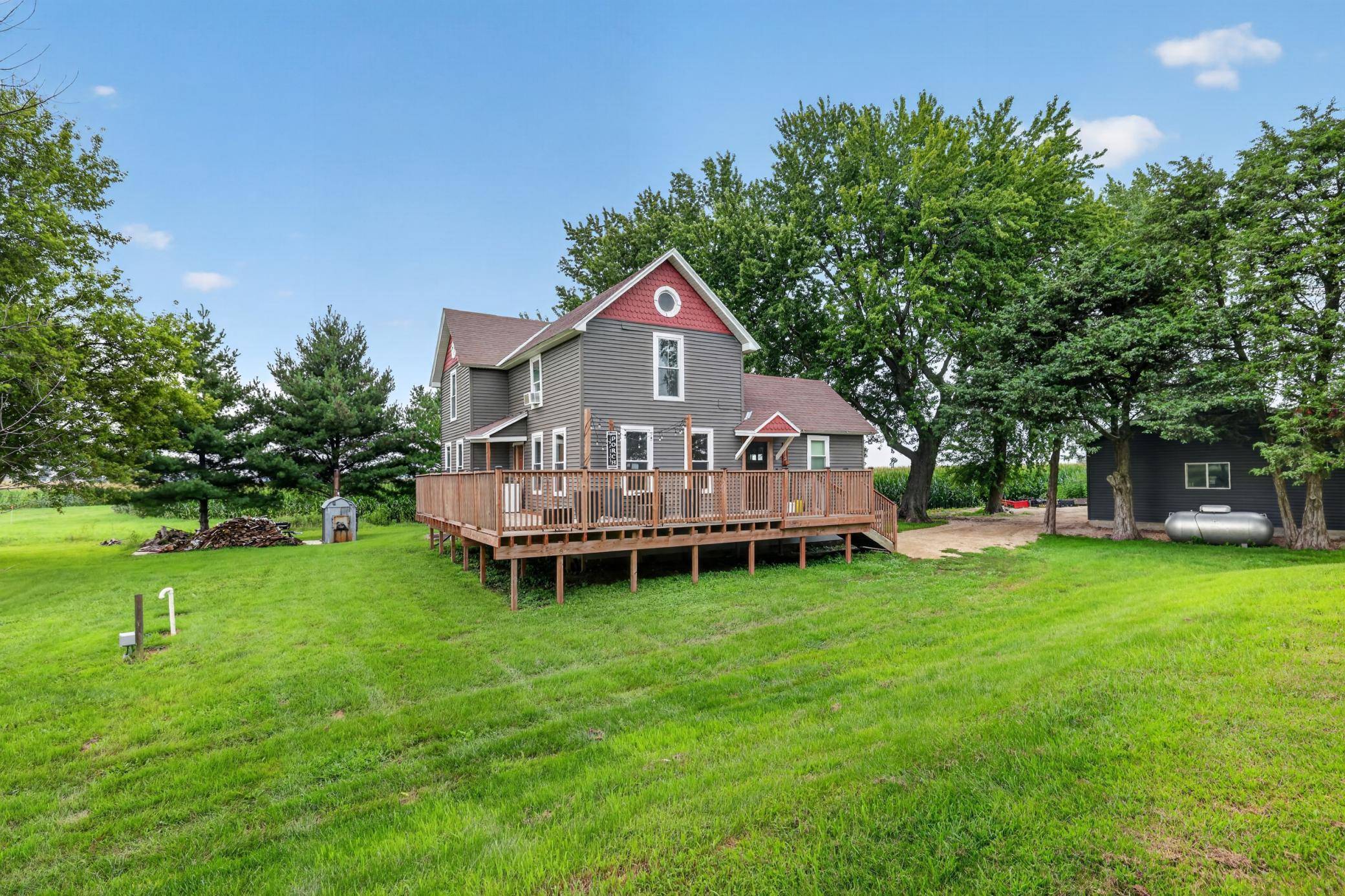 28113 570th AVE, Austin, MN 55912