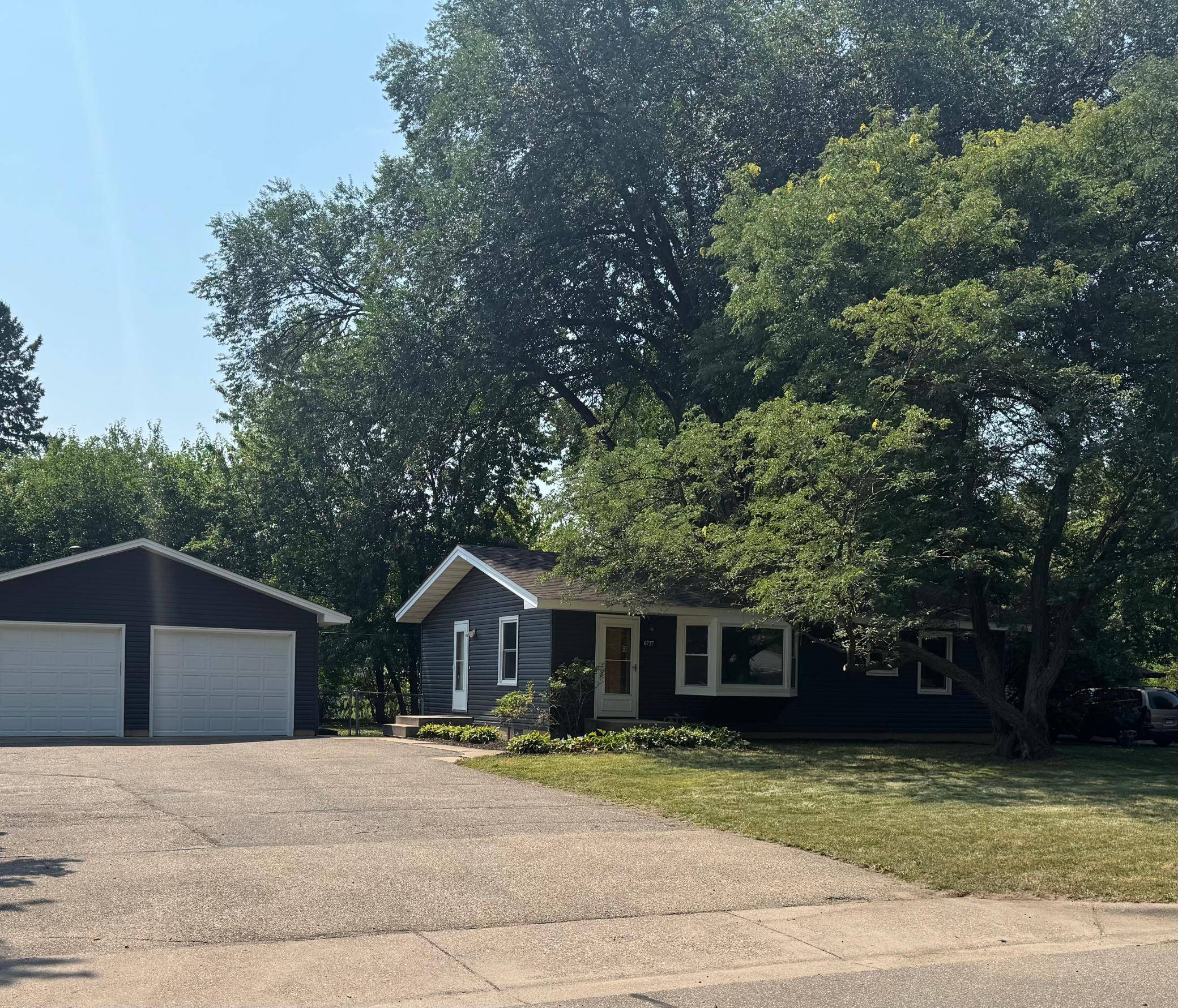 6717 Dutton AVE, Brooklyn Park, MN 55428