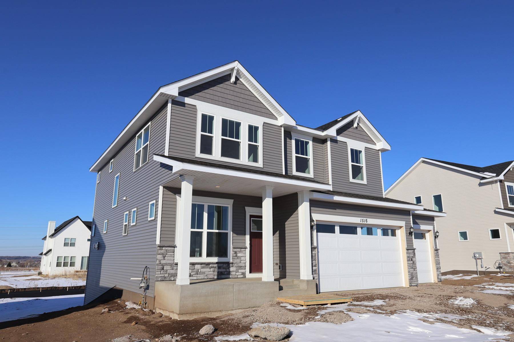 3034 Trinity DR, Shakopee, MN 55379