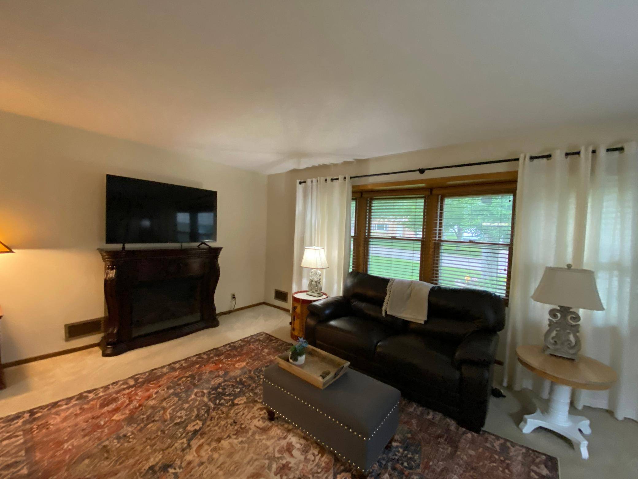 421 Meredith RD, Albert Lea, MN 56007