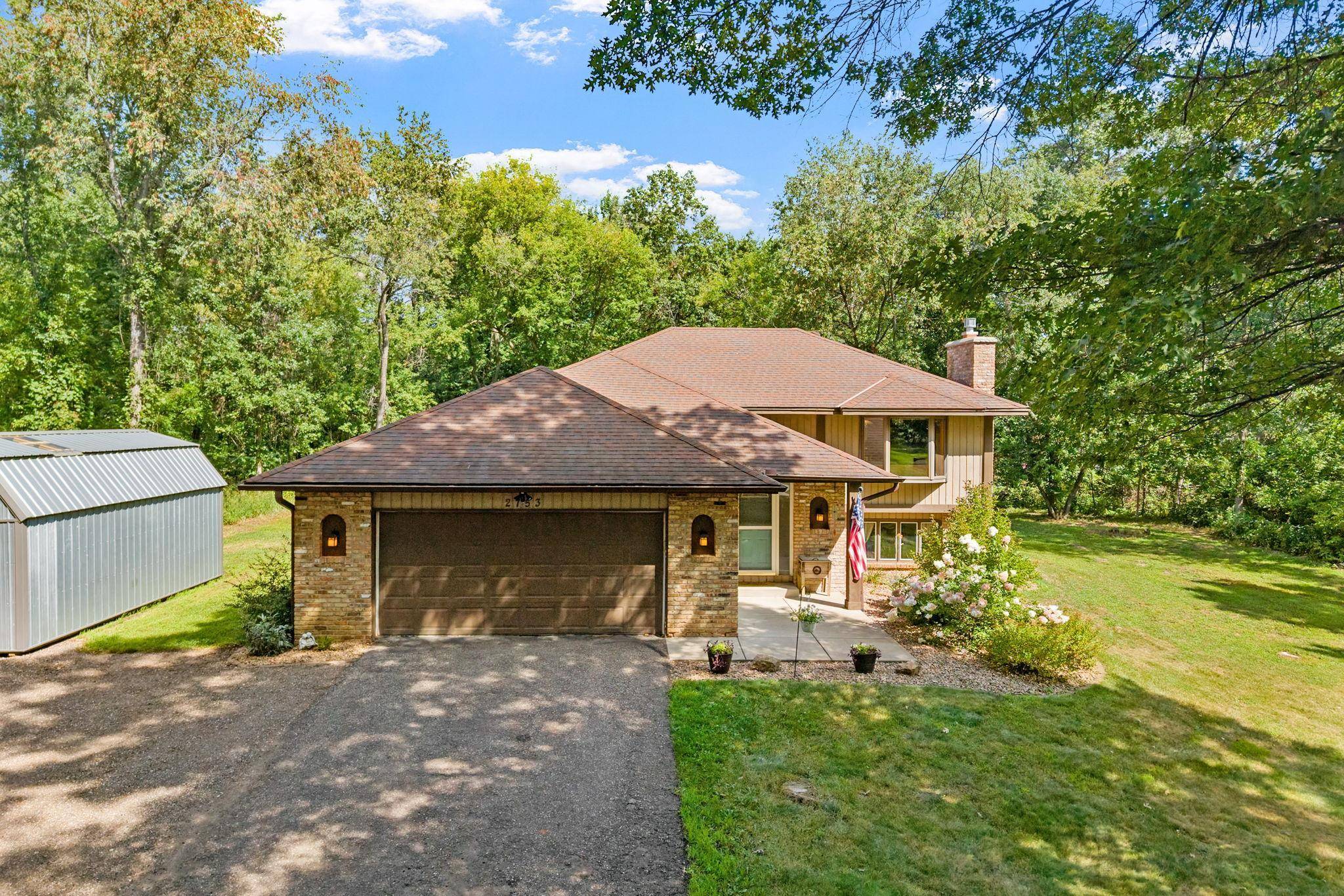 2753 225th LN NE, East Bethel, MN 55011