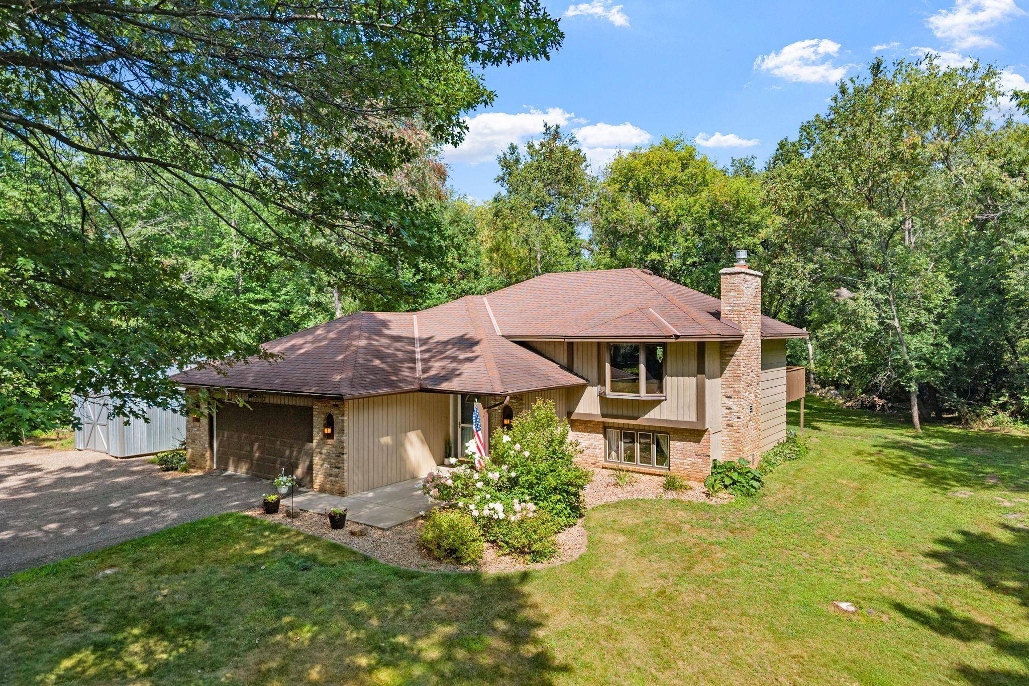 2753 225th LN NE, East Bethel, MN 55011