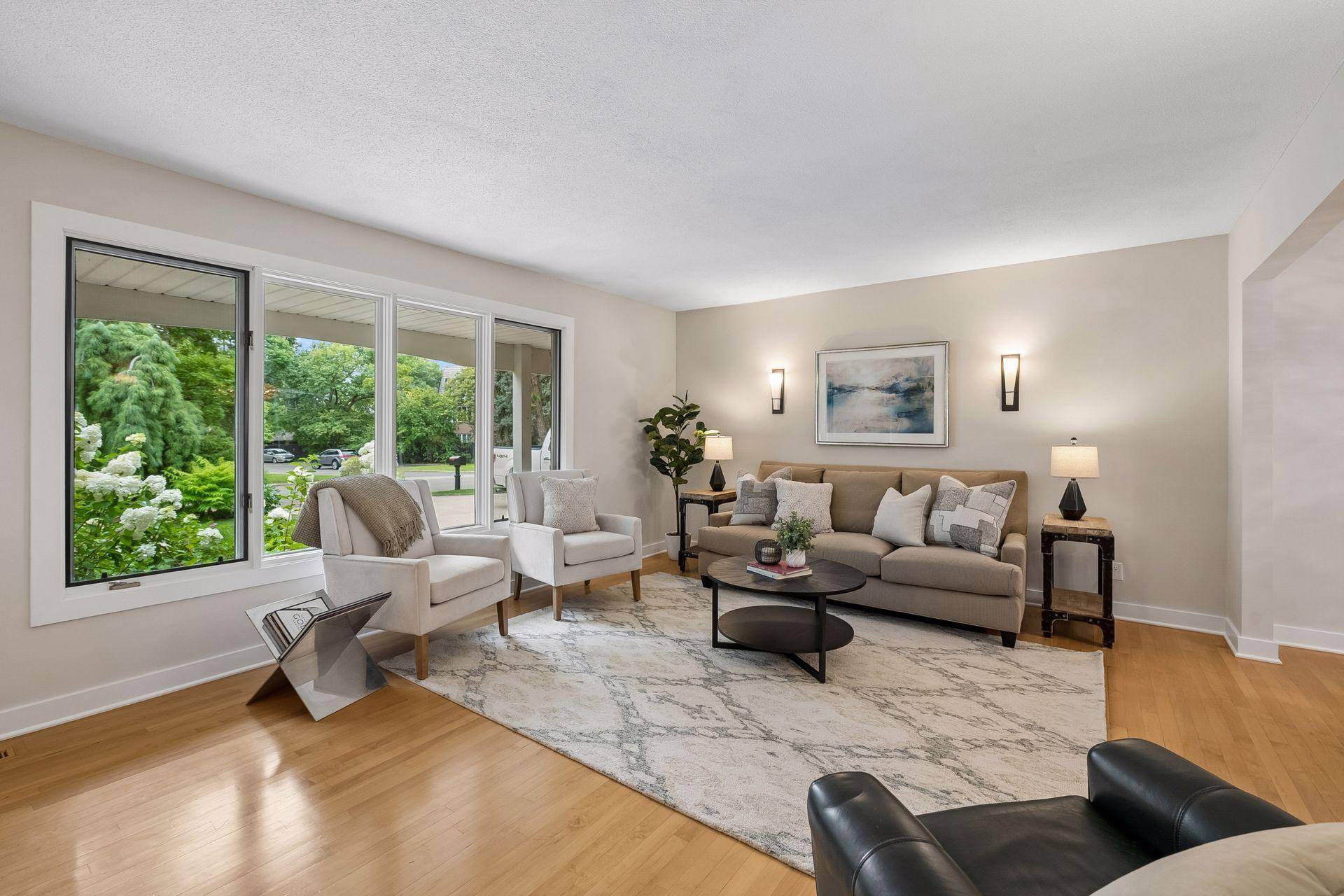 6016 Eden Prairie RD, Edina, MN 55436