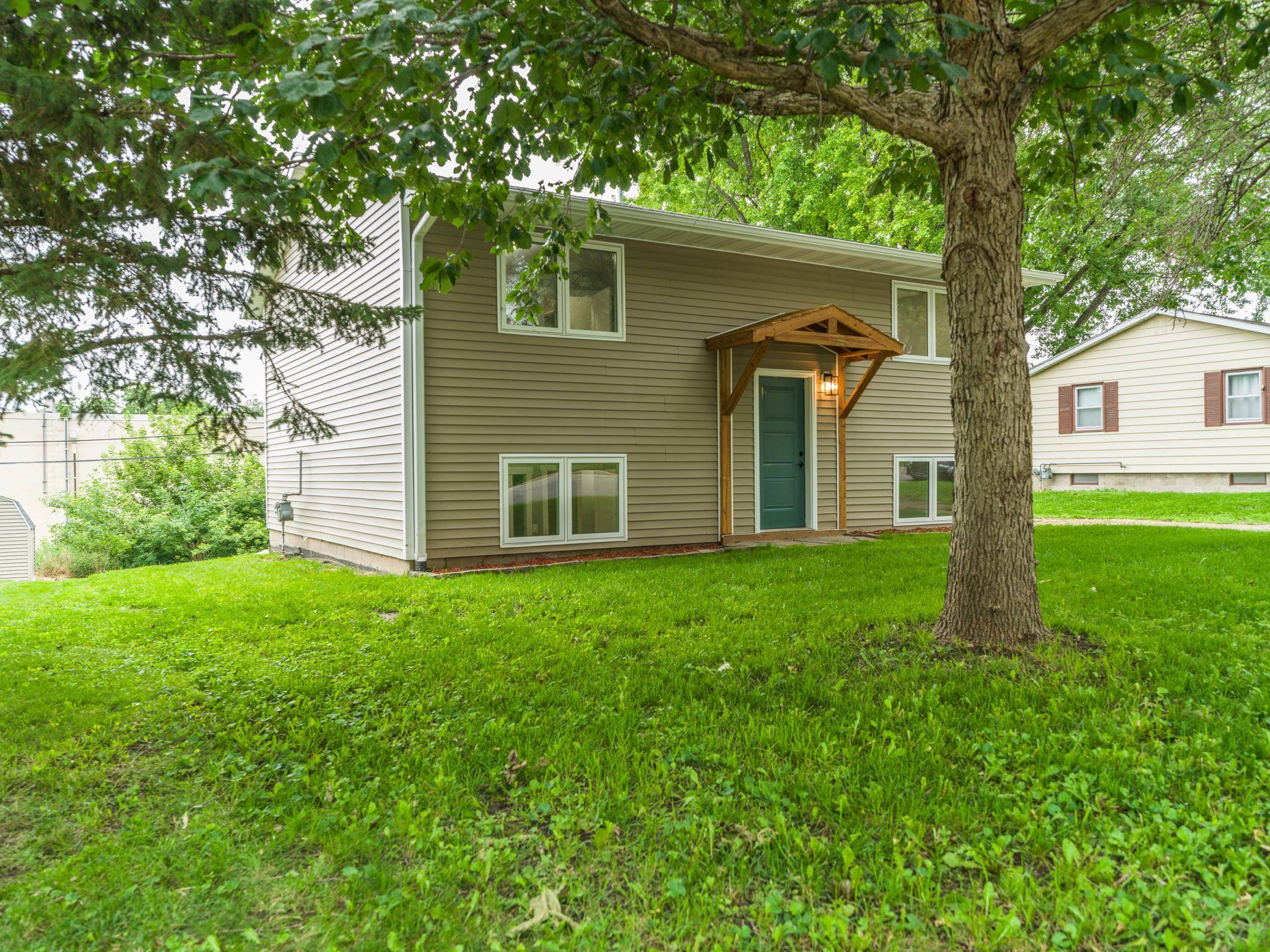 1208 Crestview RD, Albert Lea, MN 56007