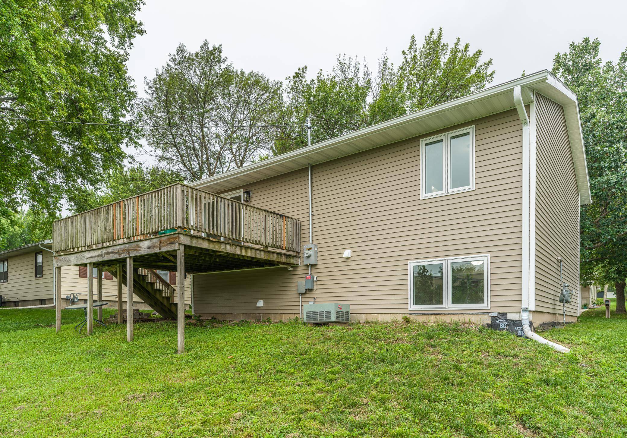 1208 Crestview RD, Albert Lea, MN 56007