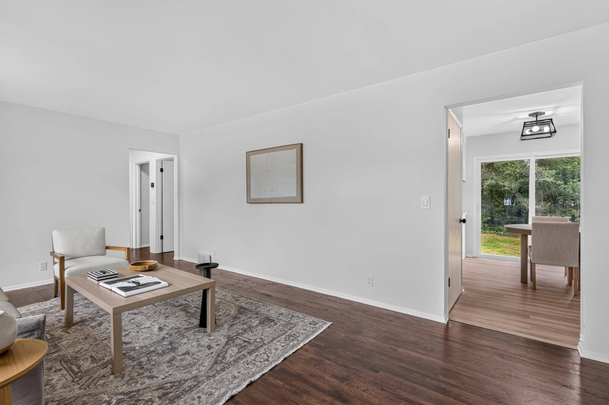 1211 Sunnyside DR, Farmington, MN 55024