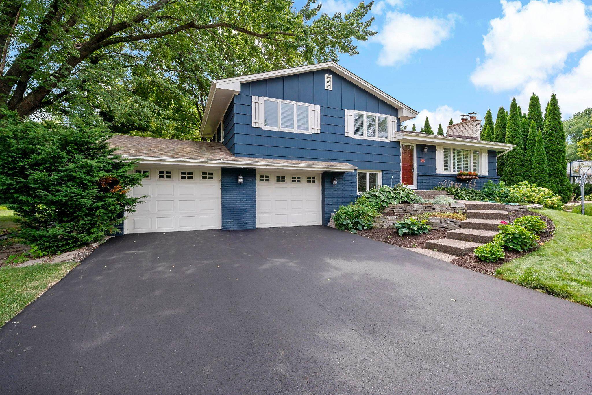 5529 Benton AVE, Edina, MN 55436
