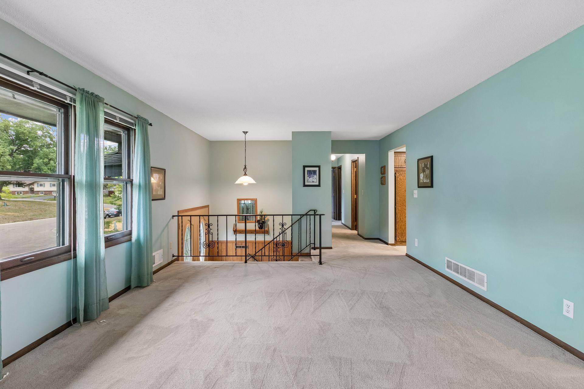 756 Larson CT, Shoreview, MN 55126