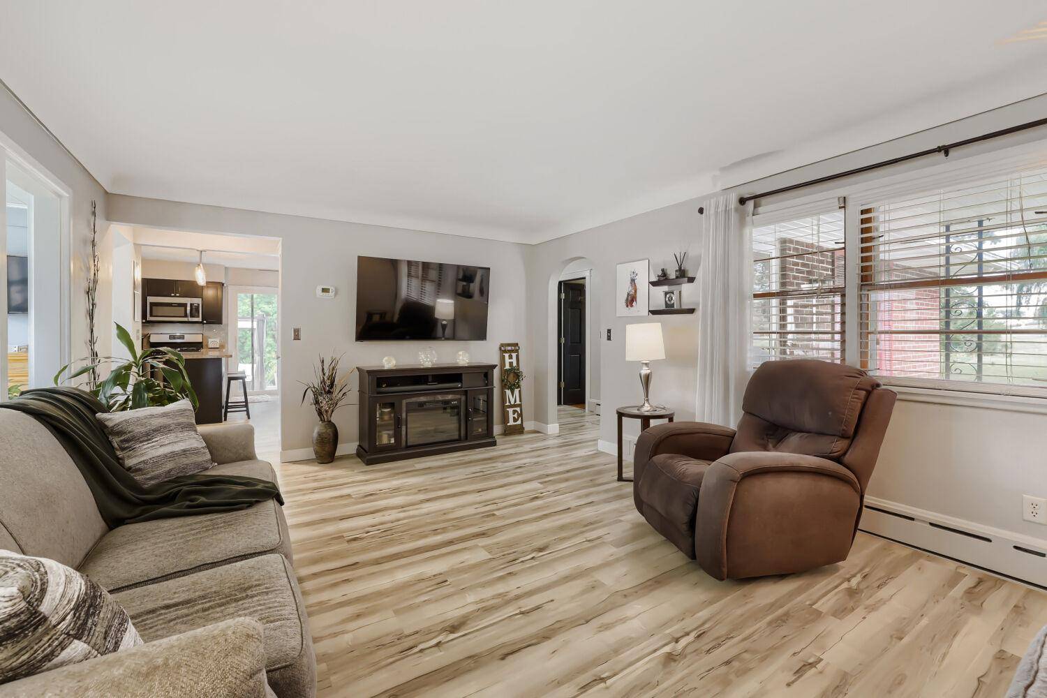12561 Point Douglas DR S, Hastings, MN 55033