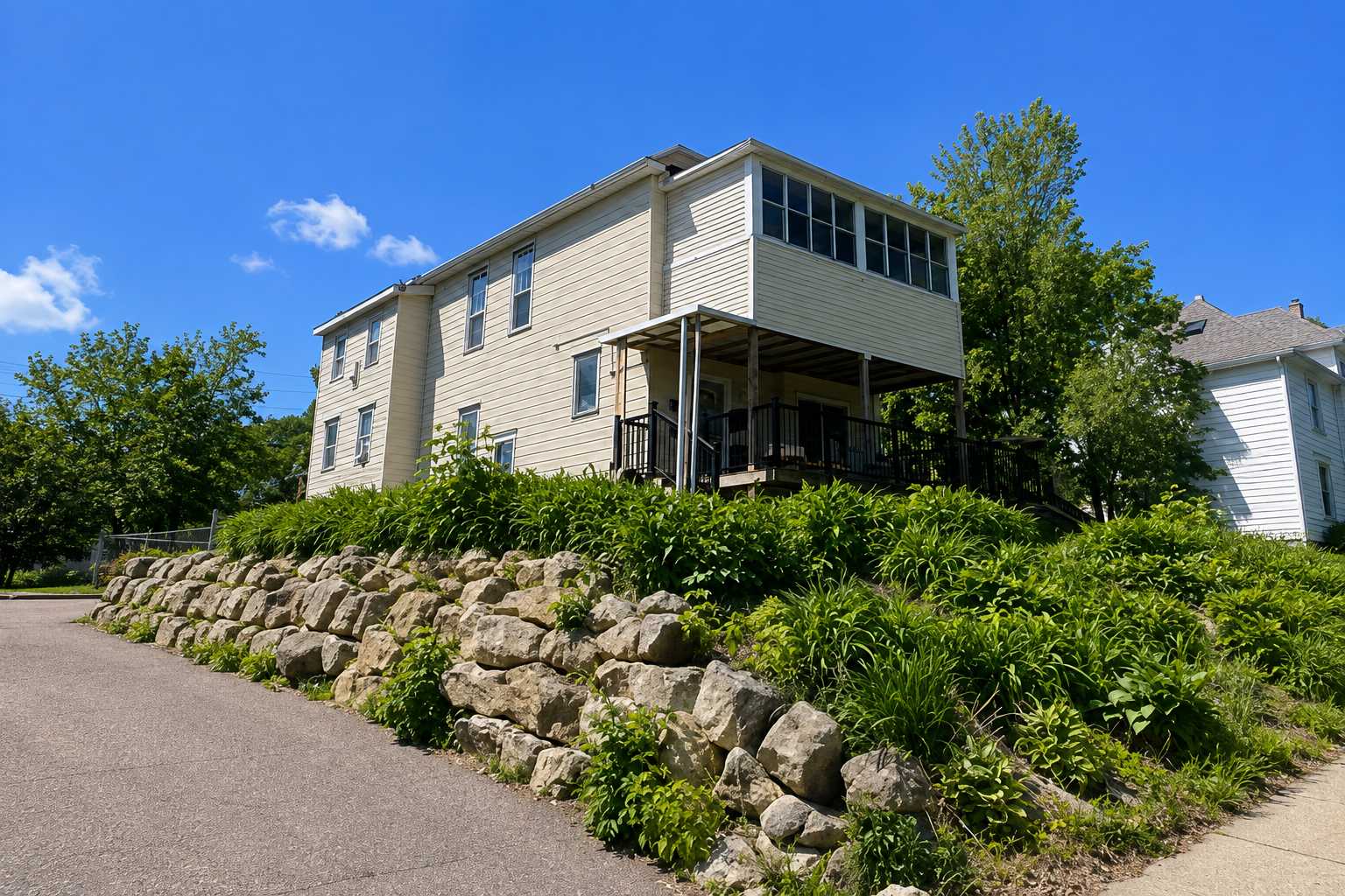 306 King ST W, Saint Paul, MN 55107