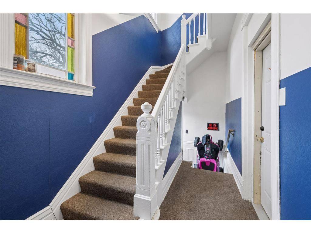 306 King ST W, Saint Paul, MN 55107