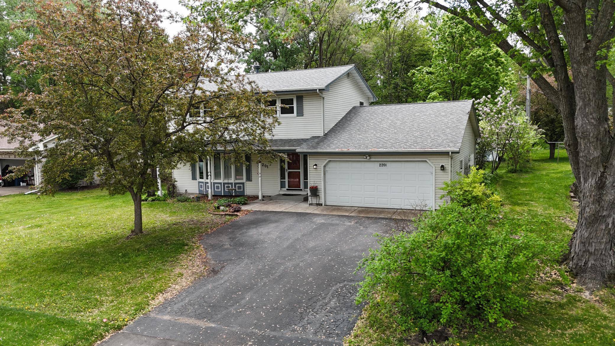 2201 Mounds AVE, New Brighton, MN 55112