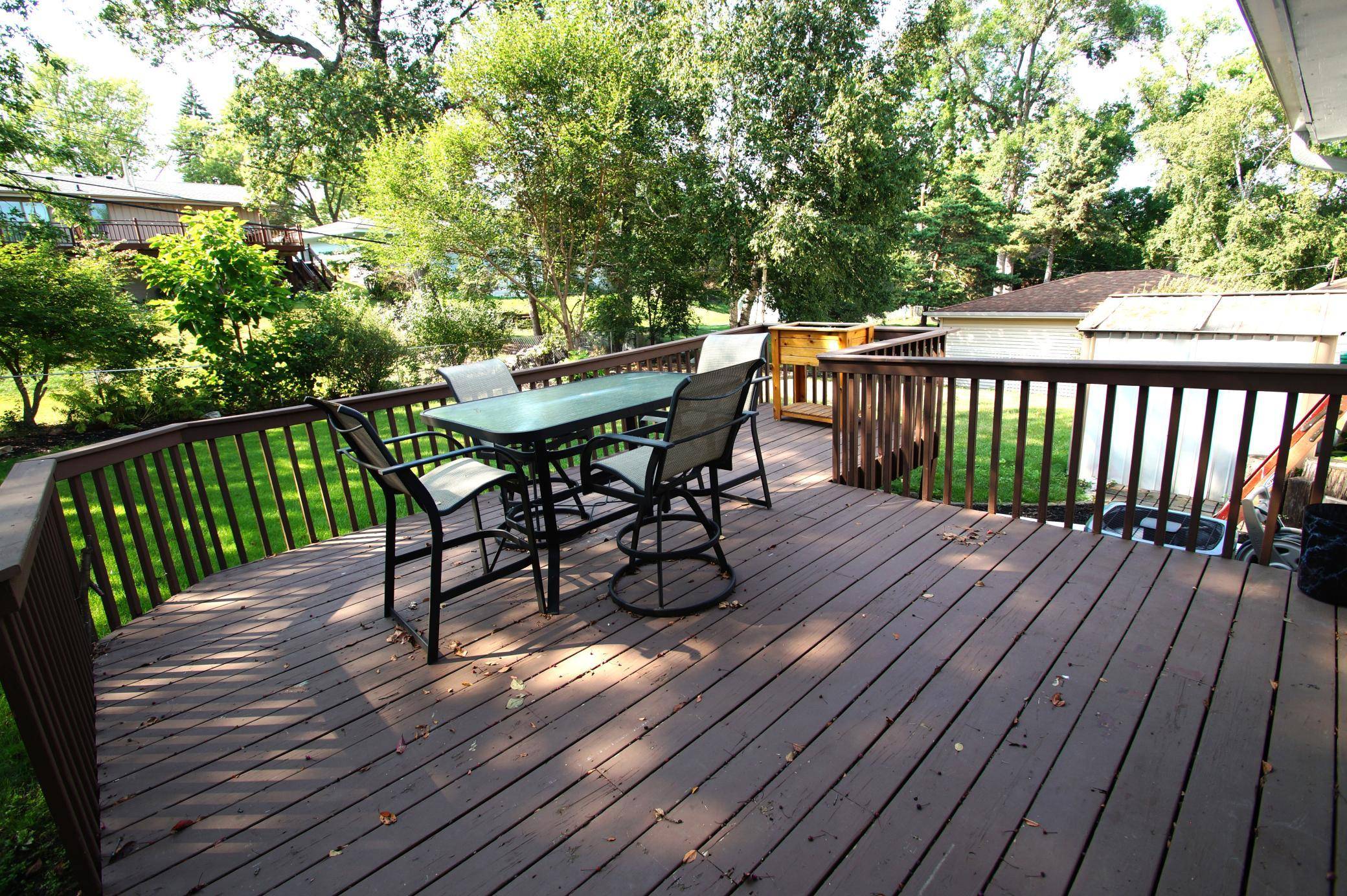 3701 Flag AVE N, New Hope, MN 55427