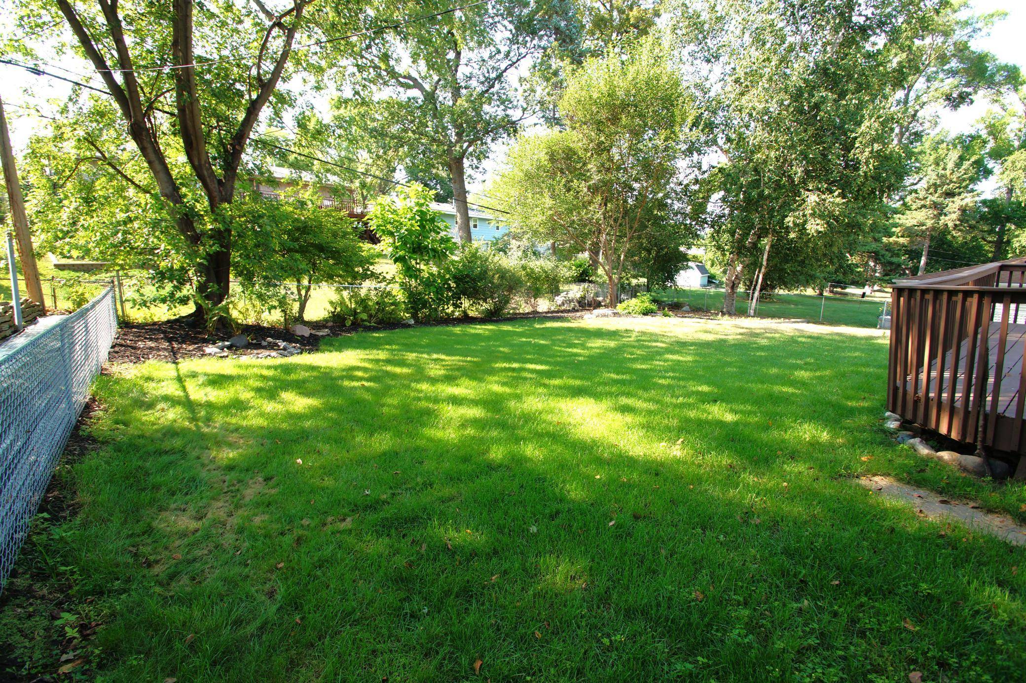3701 Flag AVE N, New Hope, MN 55427